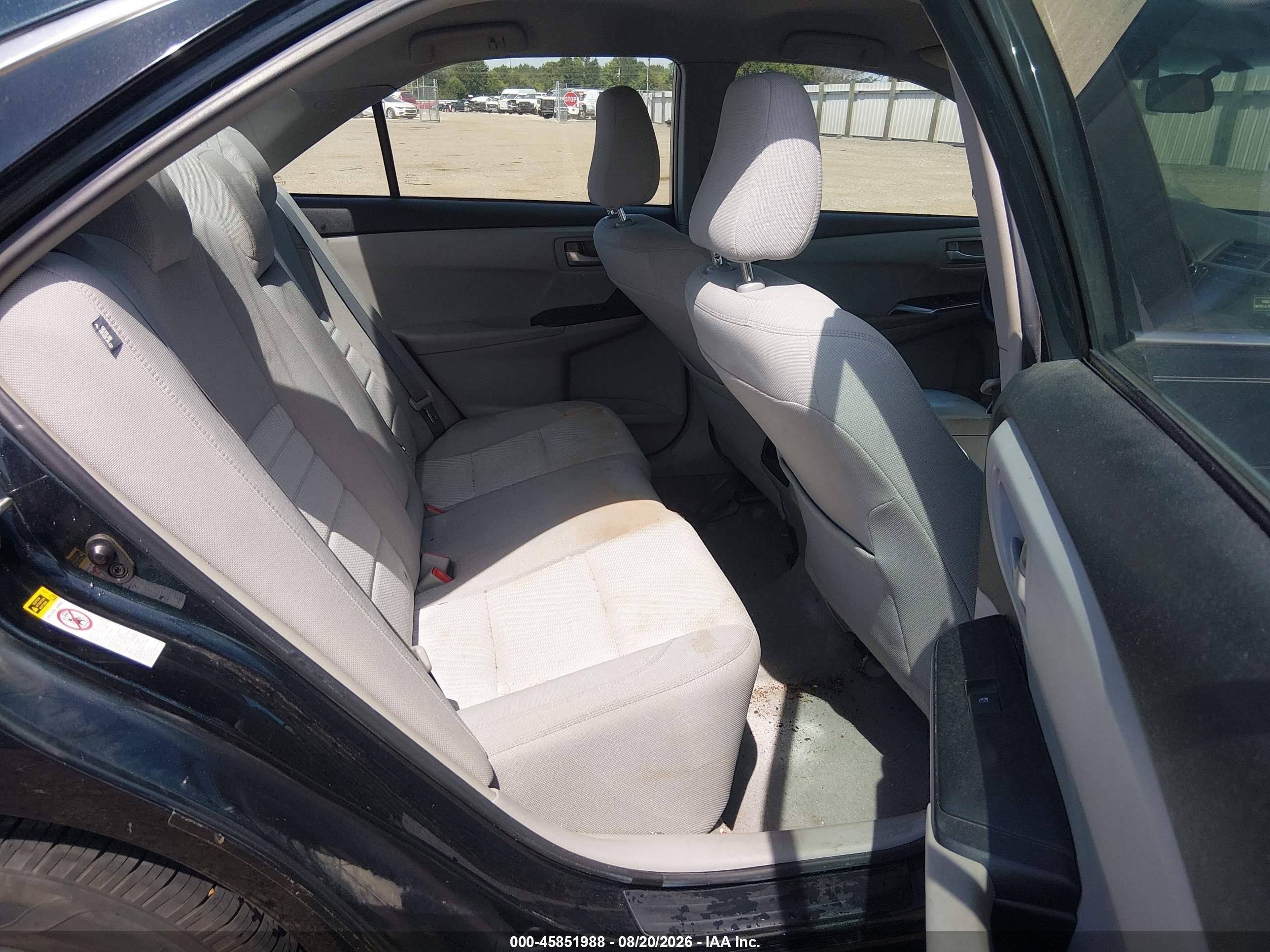 2015 Toyota Camry Le Blue vin: 4T4BF1FK8FR461813