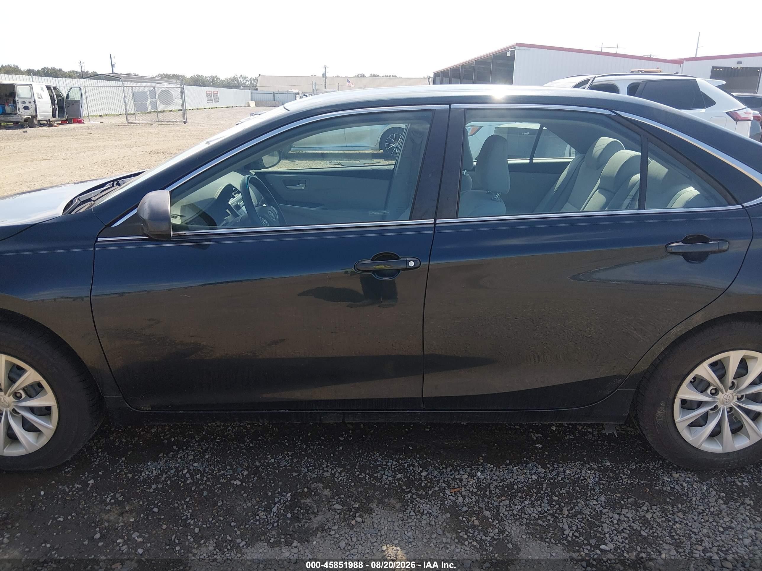 2015 Toyota Camry Le Blue vin: 4T4BF1FK8FR461813