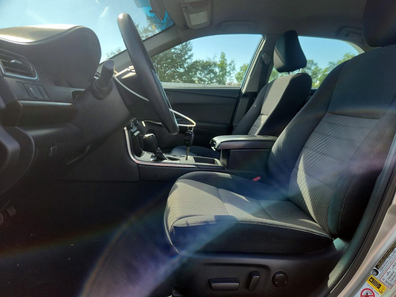 2015 Toyota Camry Le Gold vin: 4T4BF1FK8FR462668