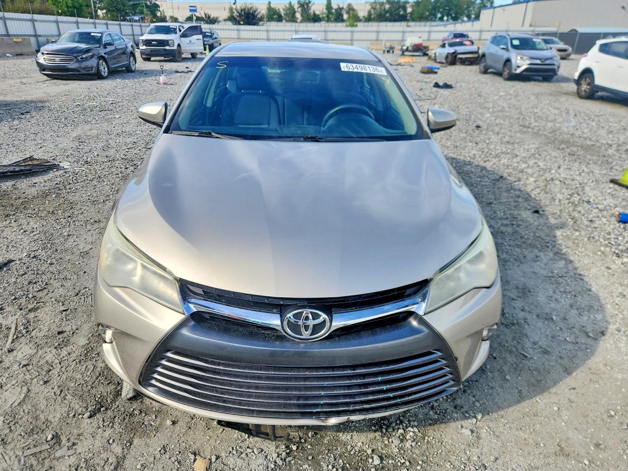 2015 Toyota Camry Le Gold vin: 4T4BF1FK8FR462668