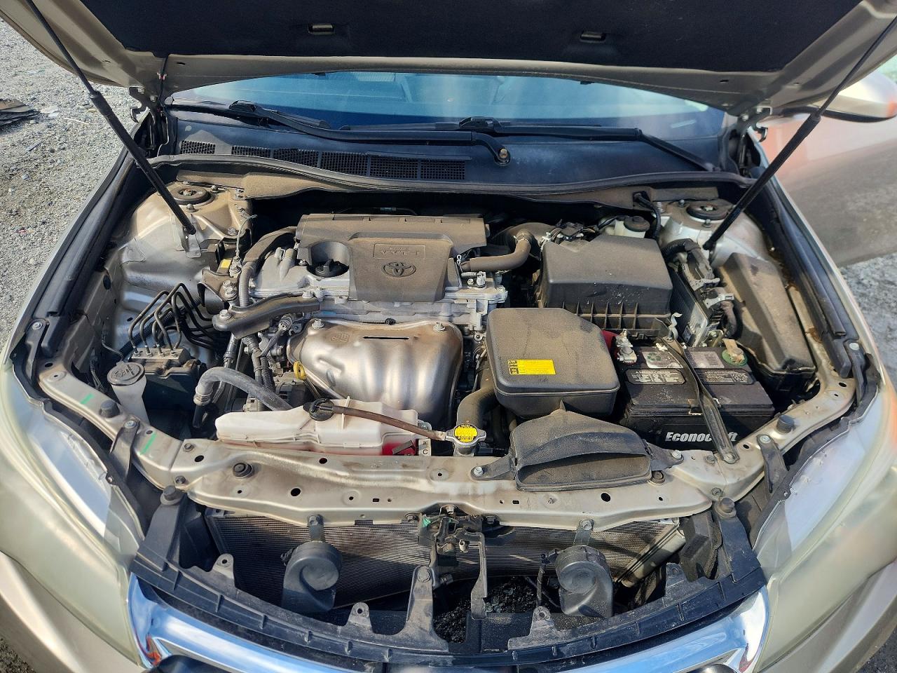 2015 Toyota Camry Le Gold vin: 4T4BF1FK8FR462668