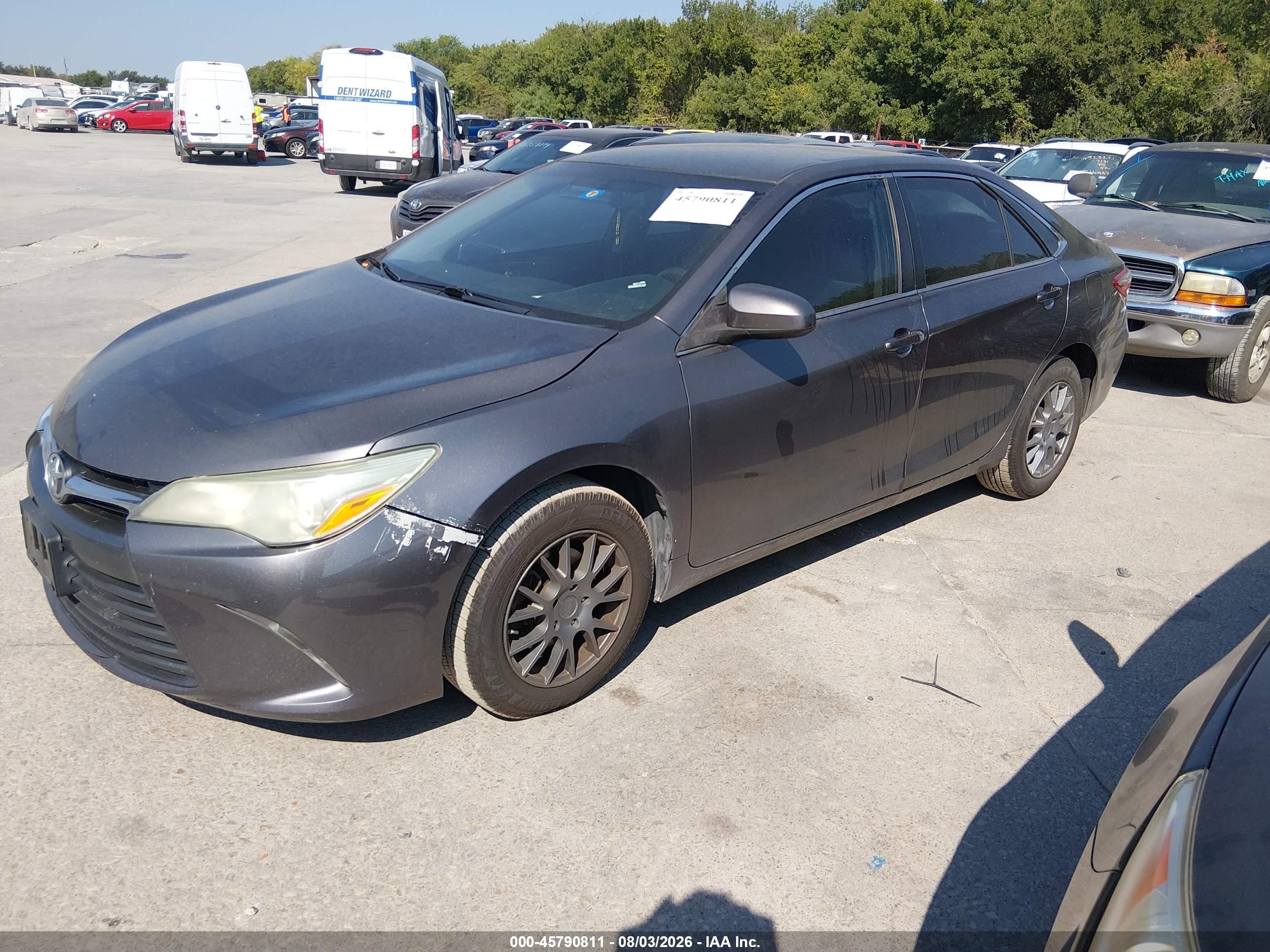 2015 Toyota Camry Le Silver vin: 4T4BF1FK8FR477087