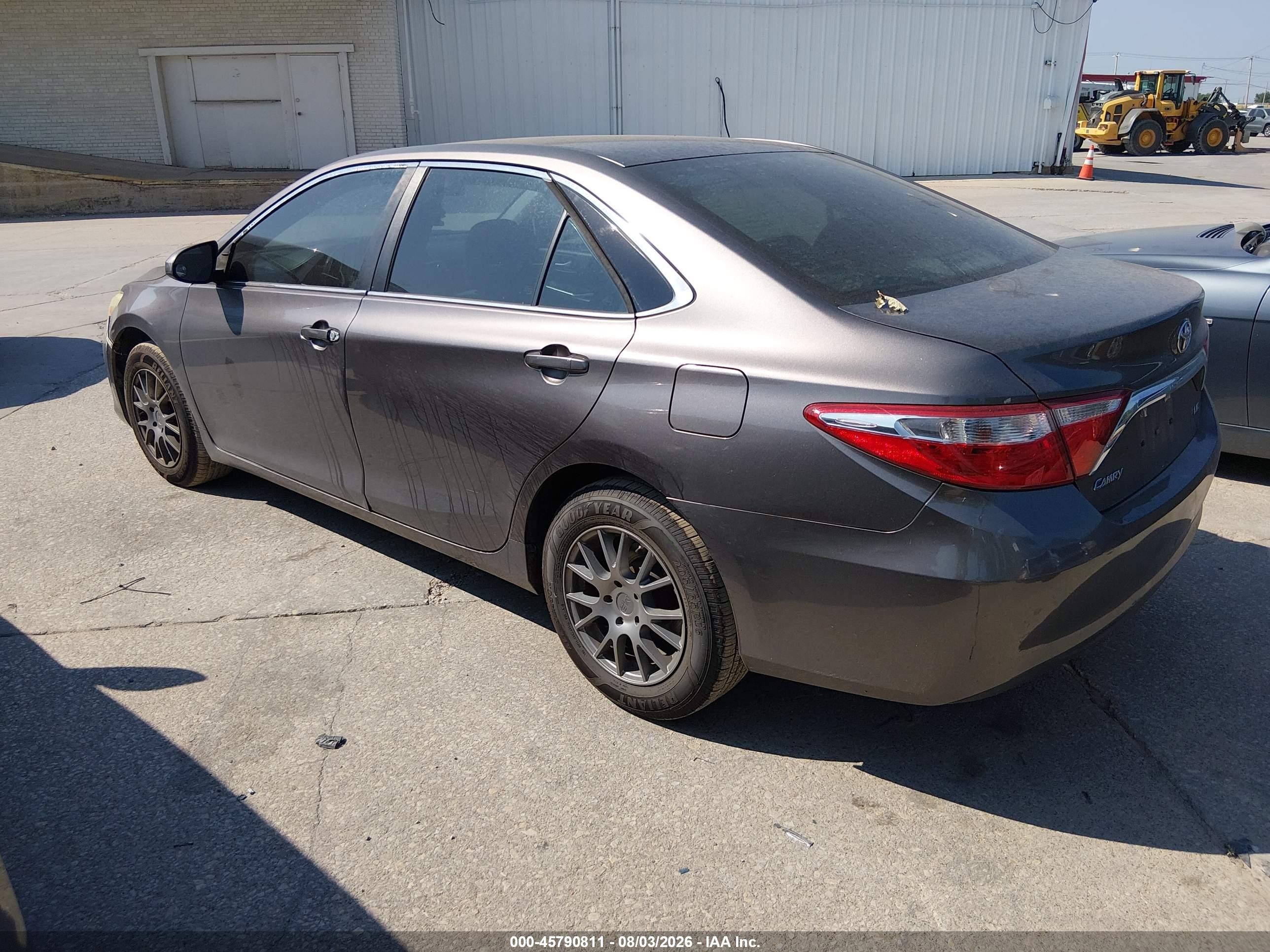 2015 Toyota Camry Le Silver vin: 4T4BF1FK8FR477087