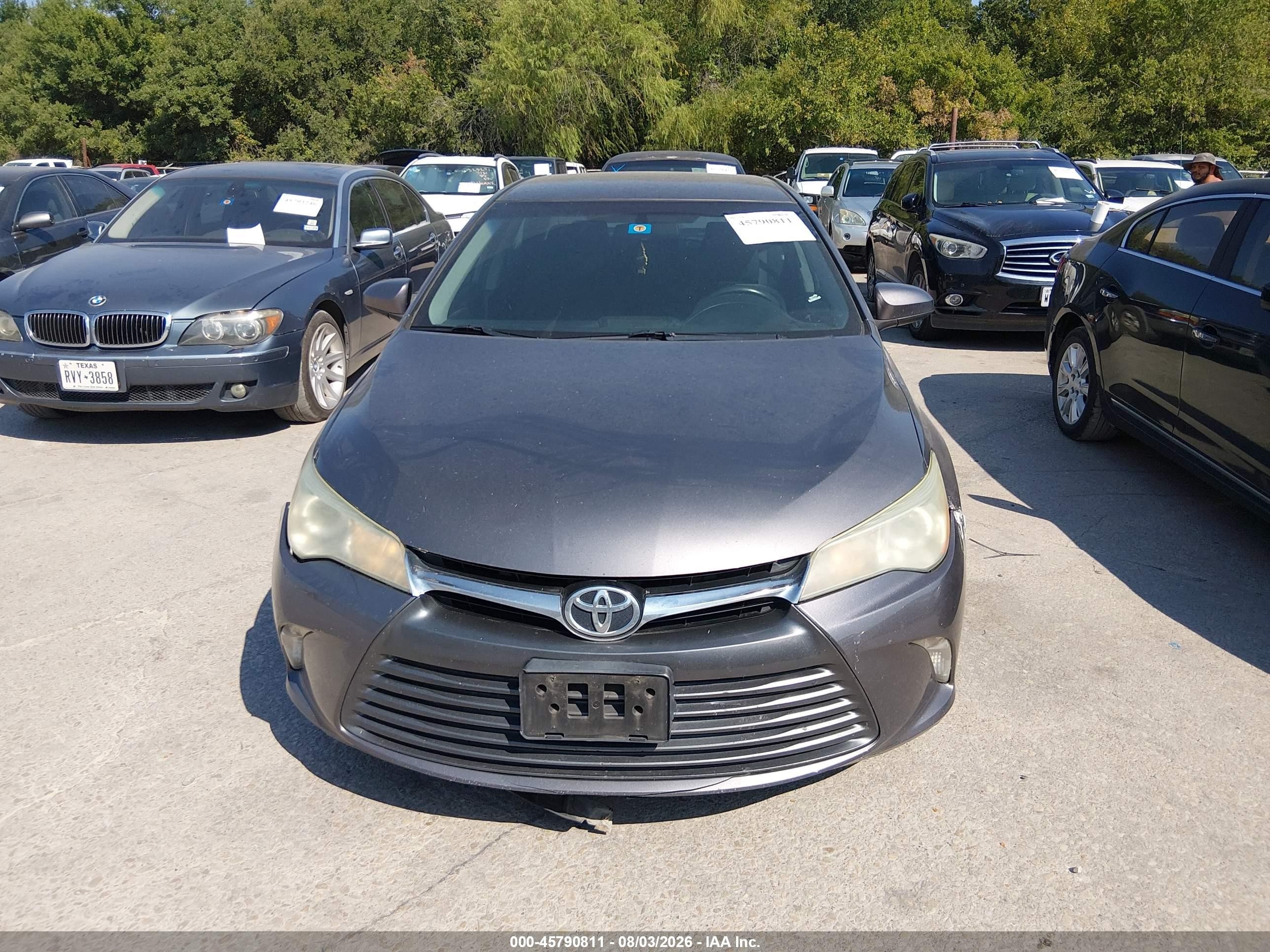 2015 Toyota Camry Le Silver vin: 4T4BF1FK8FR477087