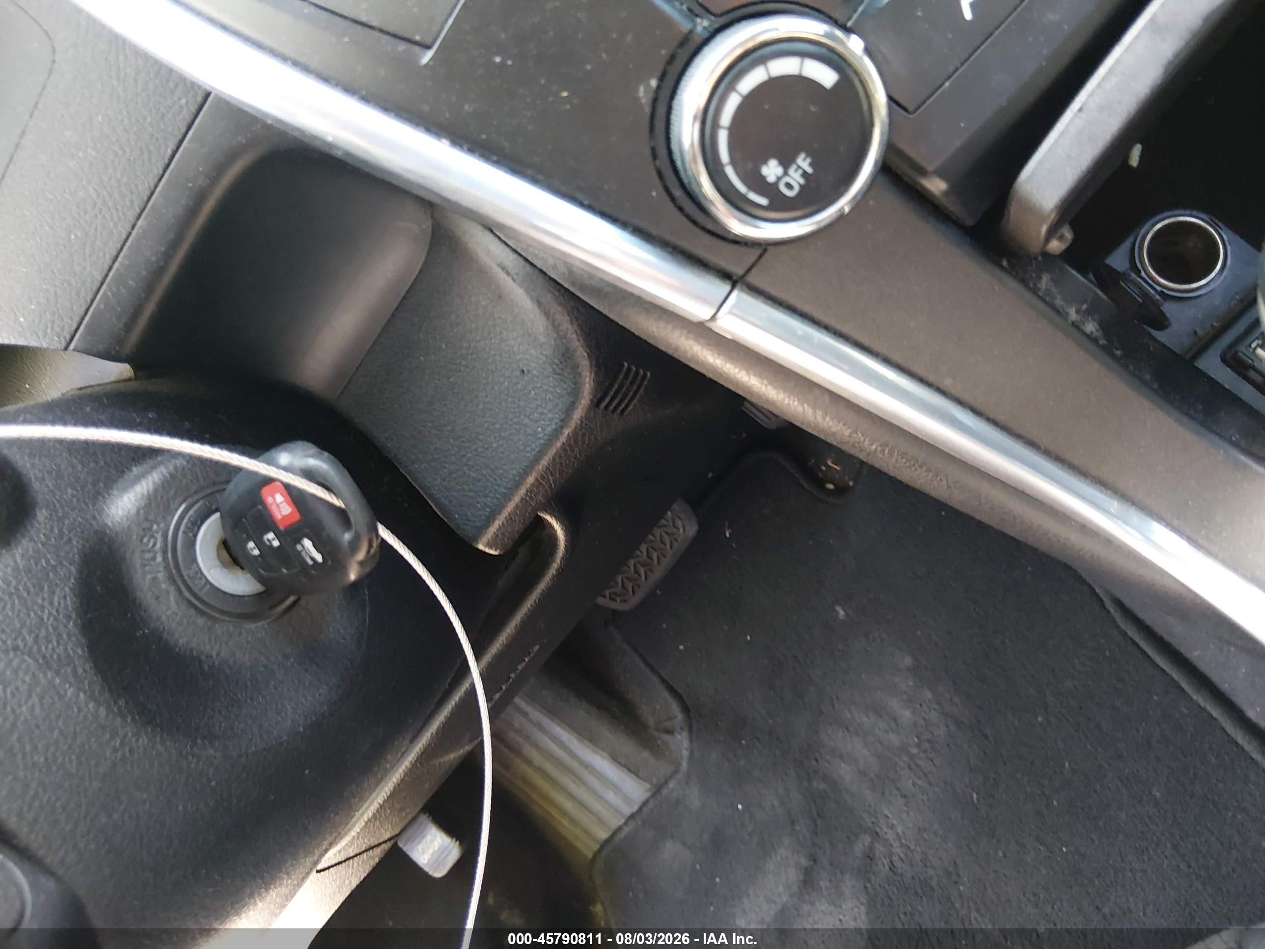 2015 Toyota Camry Le Silver vin: 4T4BF1FK8FR477087
