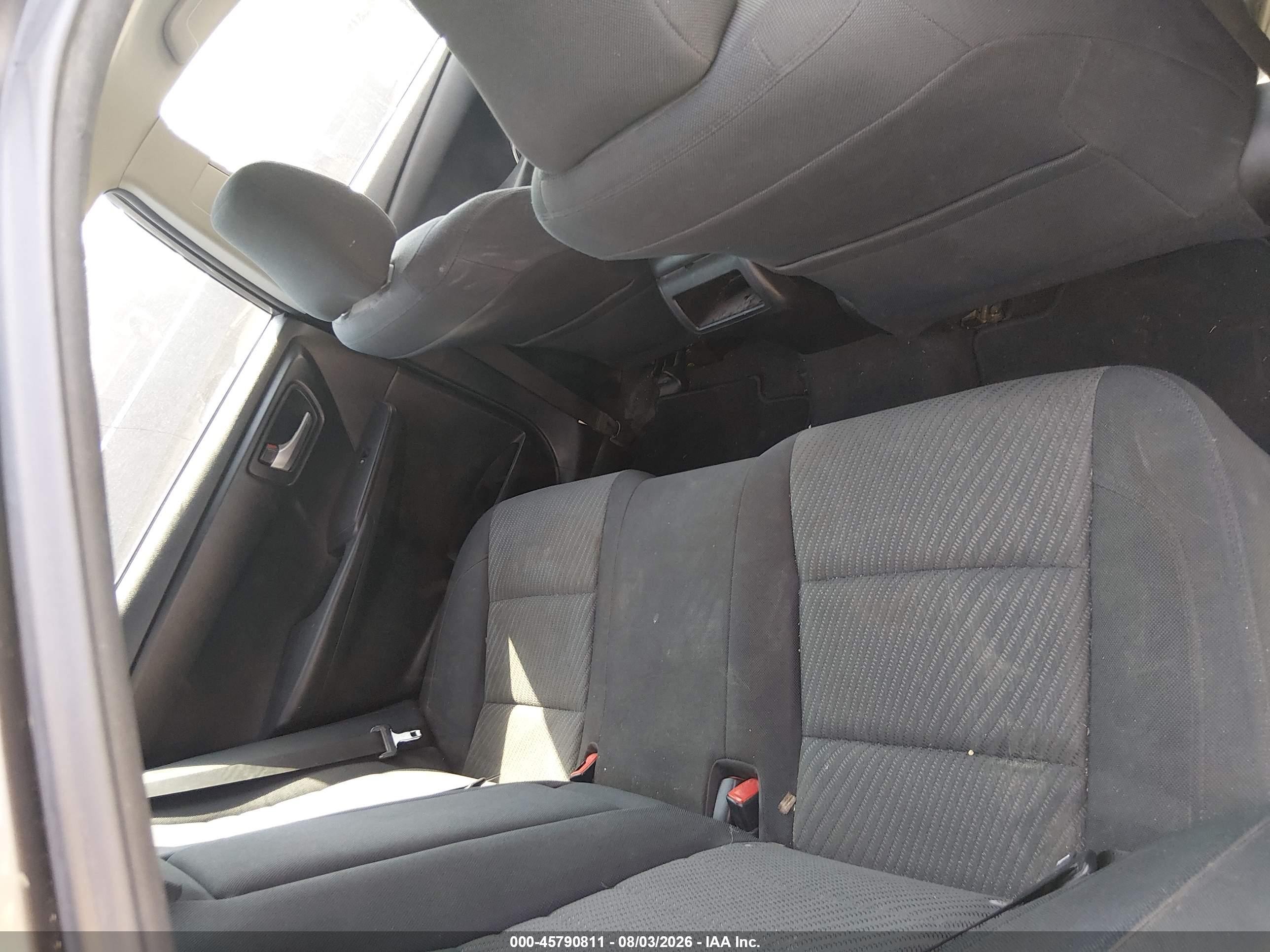 2015 Toyota Camry Le Silver vin: 4T4BF1FK8FR477087