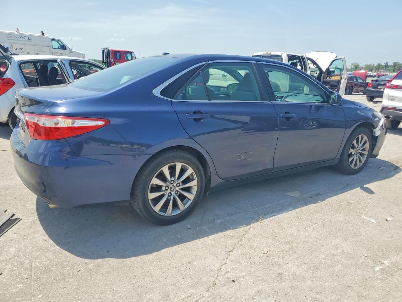 2015 Toyota Camry Xle Синий vin: 4T4BF1FK8FR477283