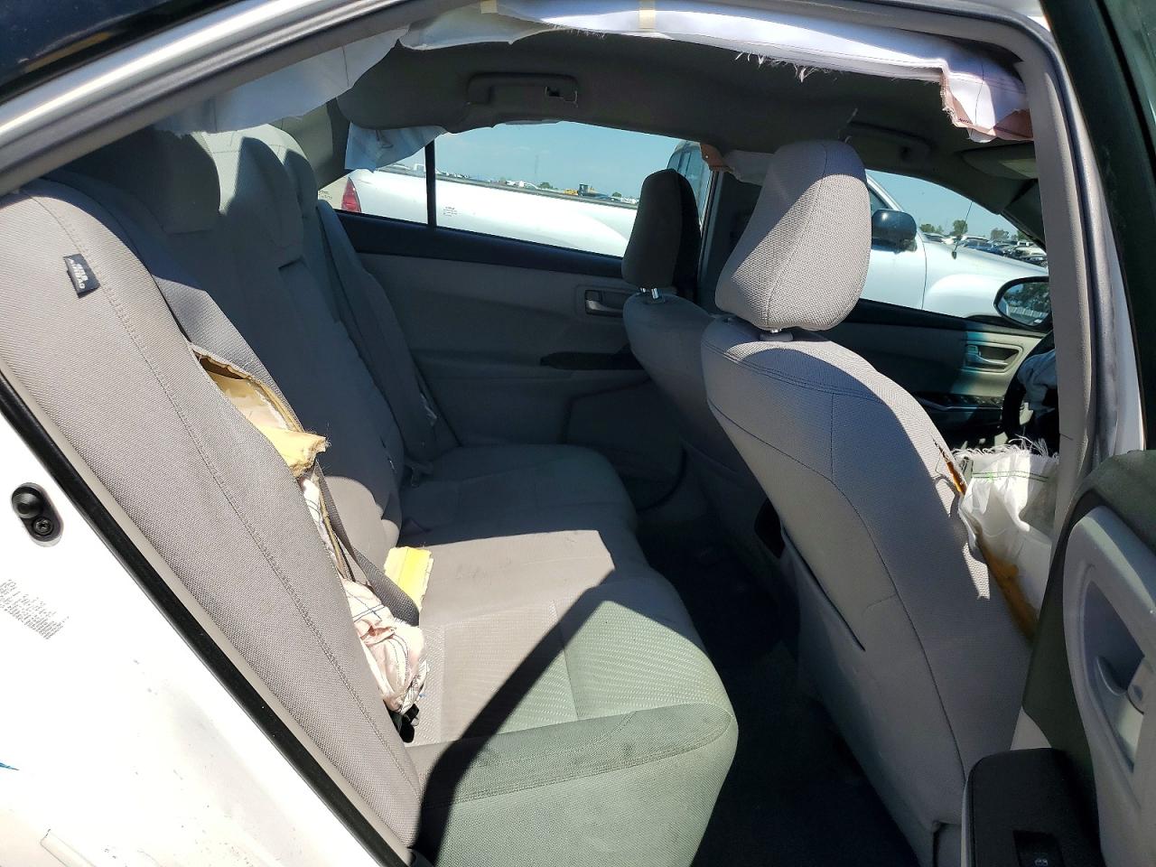 2015 Toyota Camry Le White vin: 4T4BF1FK8FR490549