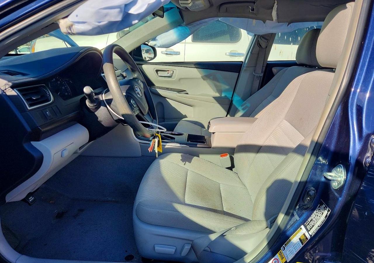 2015 Toyota Camry Le Blue vin: 4T4BF1FK8FR500562