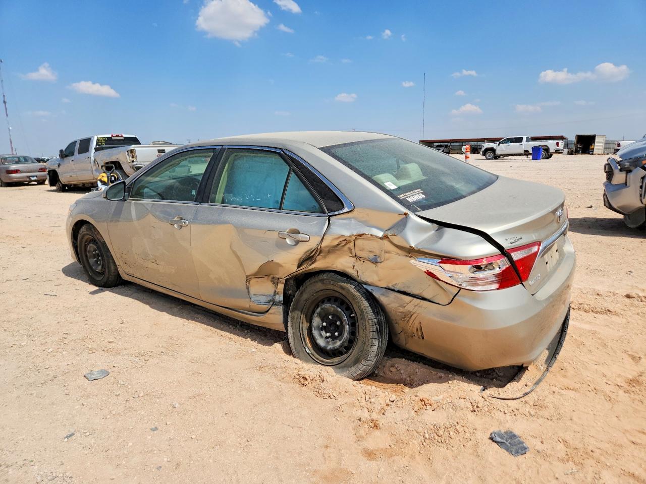 2015 Toyota Camry Le Beige vin: 4T4BF1FK8FR502151