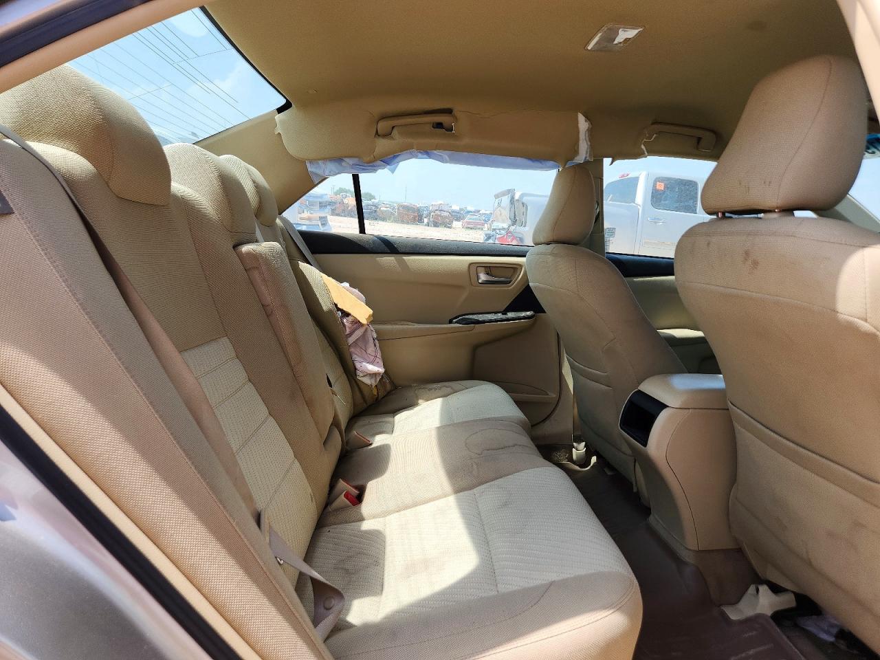 2015 Toyota Camry Le Beige vin: 4T4BF1FK8FR502151