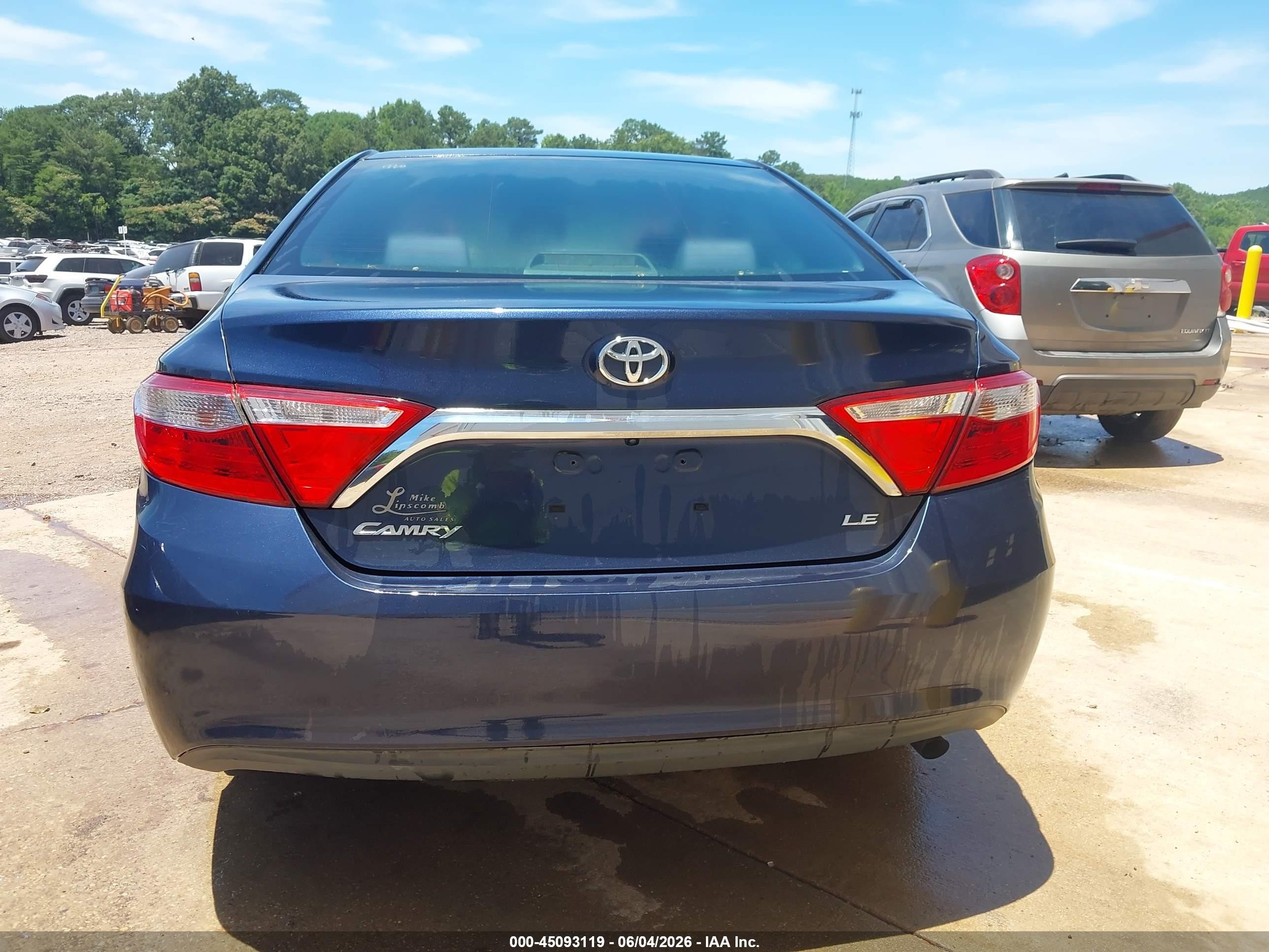2016 Toyota Camry Le Blue vin: 4T4BF1FK8GR549522