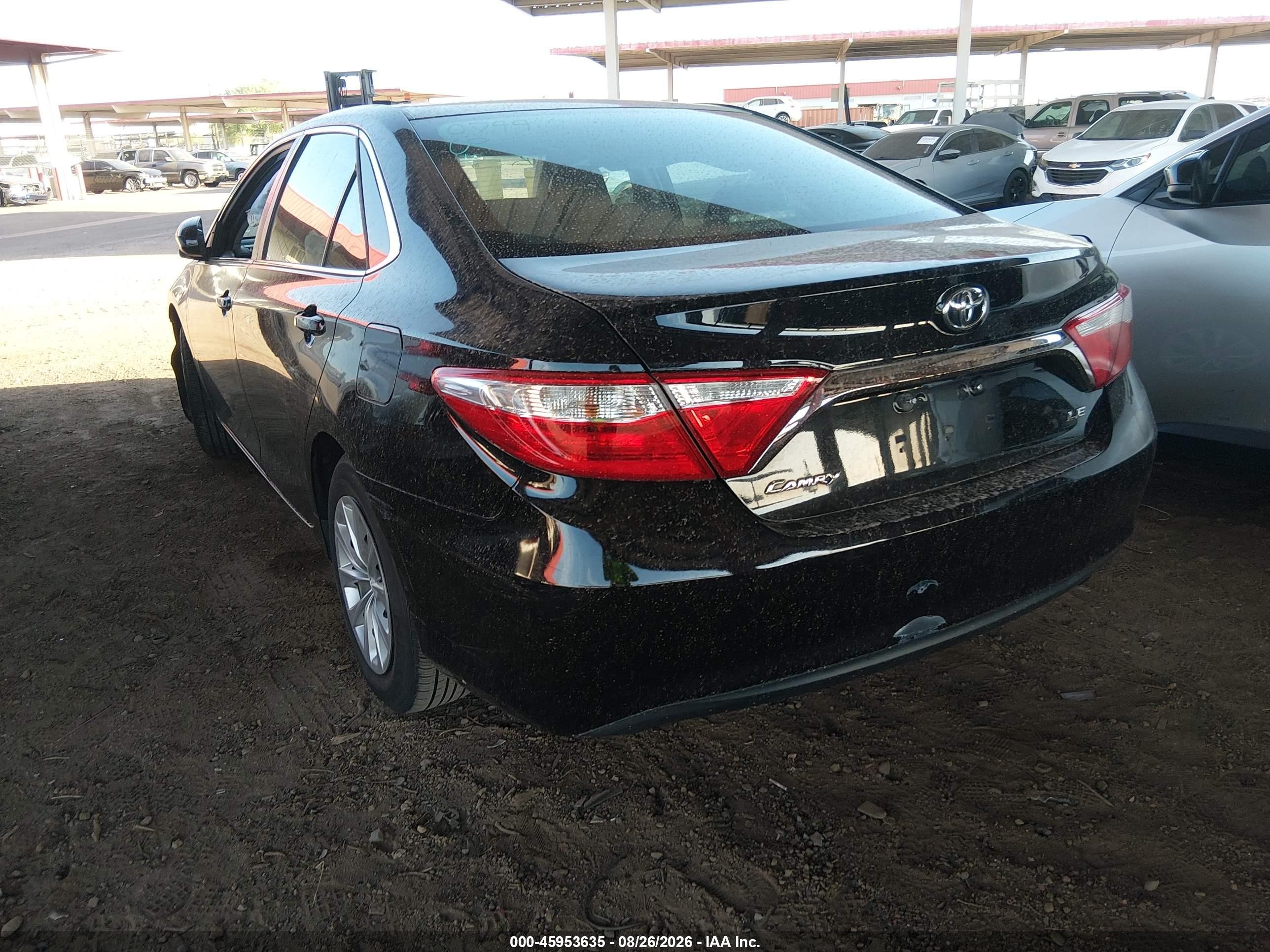 2016 Toyota Camry Le Black vin: 4T4BF1FK8GR572783
