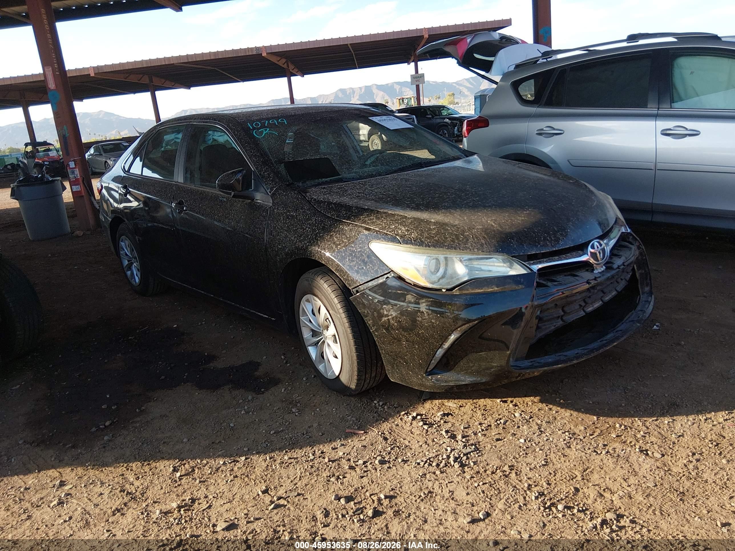 2016 Toyota Camry Le Black vin: 4T4BF1FK8GR572783