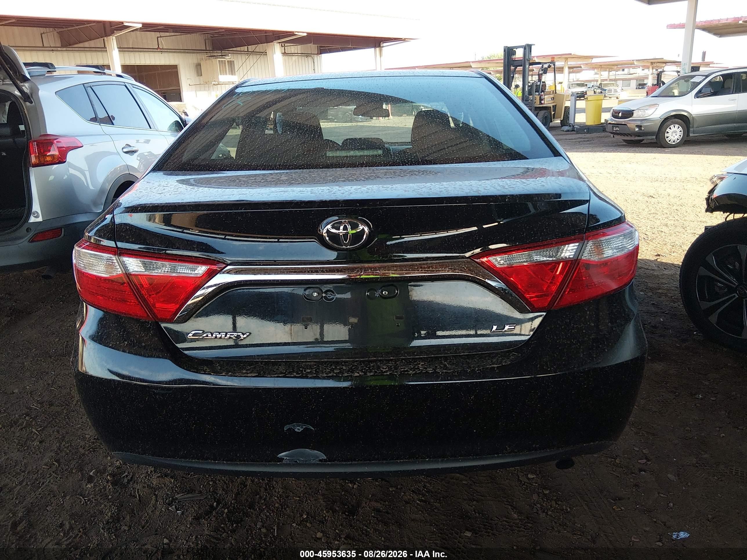 2016 Toyota Camry Le Black vin: 4T4BF1FK8GR572783