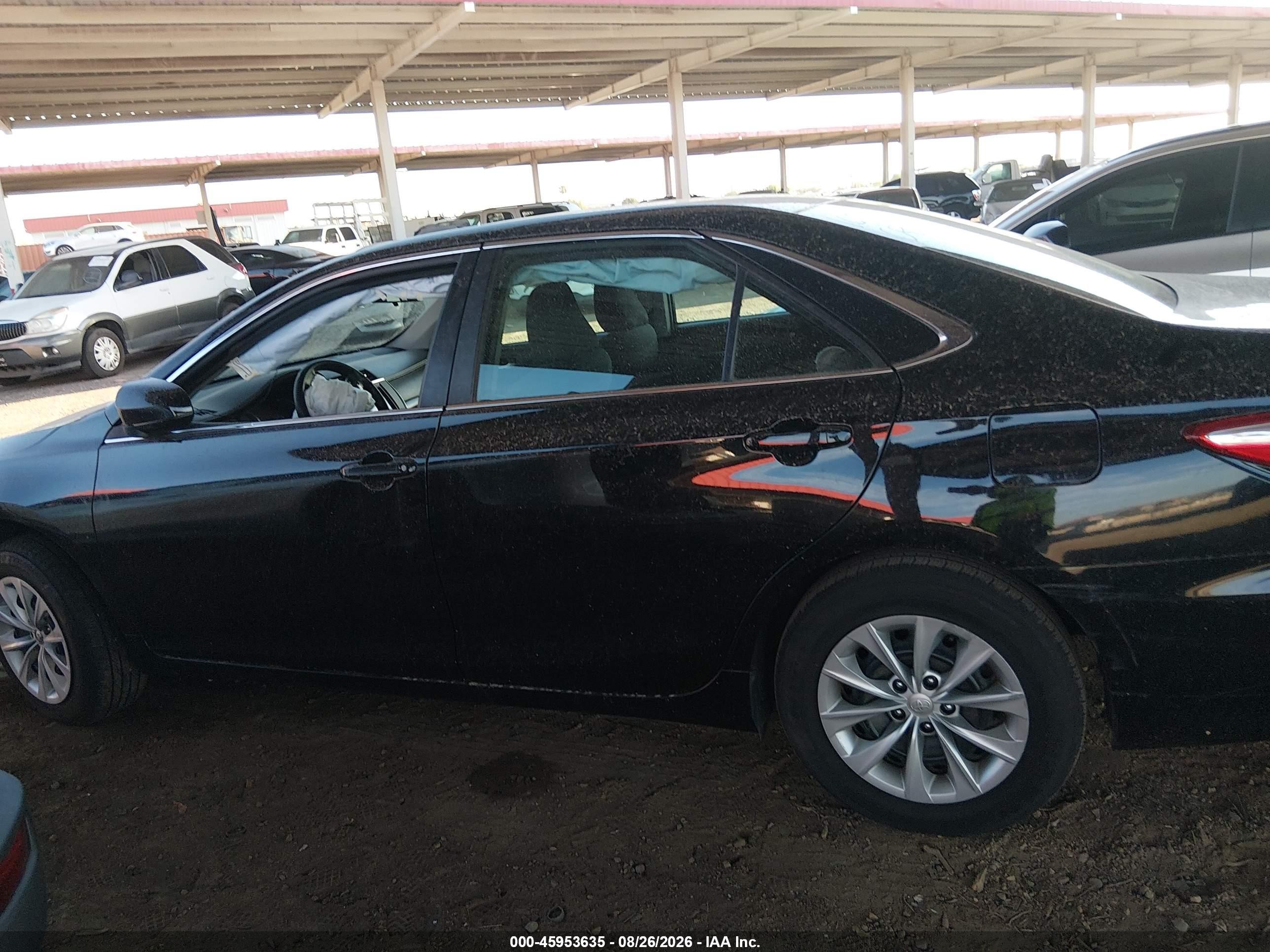 2016 Toyota Camry Le Black vin: 4T4BF1FK8GR572783