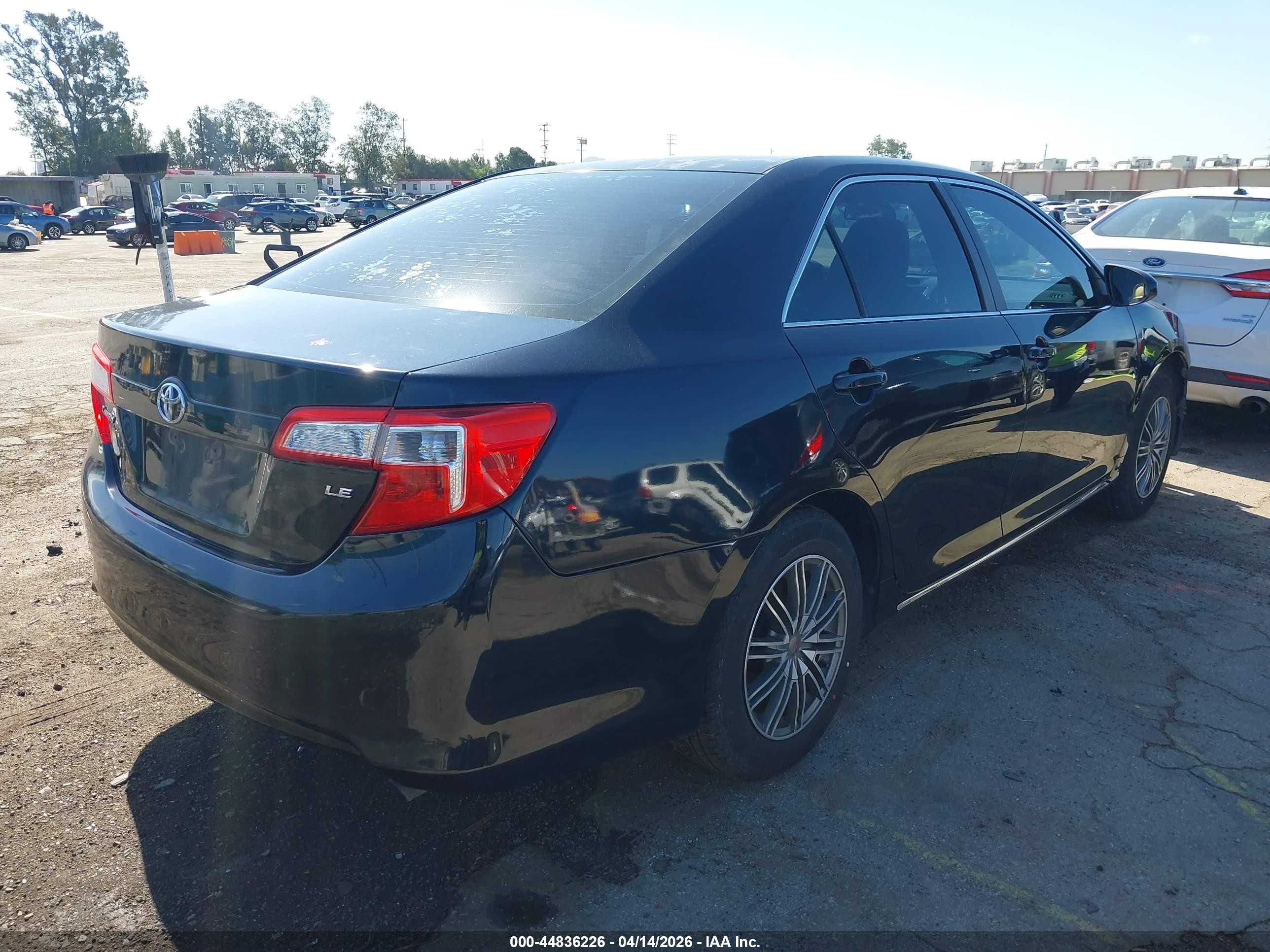 2012 Toyota Camry Le Blue vin: 4T4BF1FK9CR157708