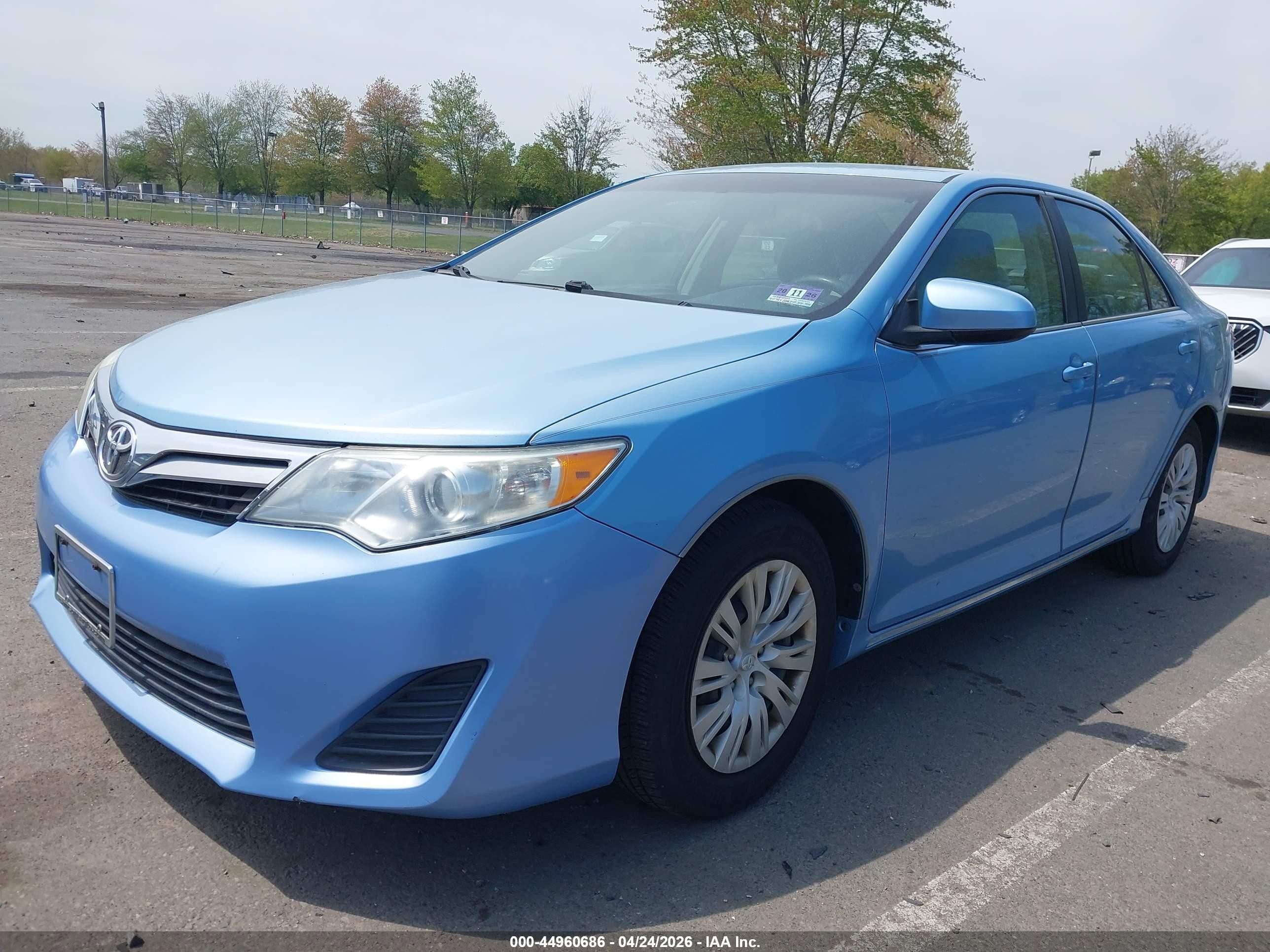 2012 Toyota Camry Le Синий vin: 4T4BF1FK9CR163699