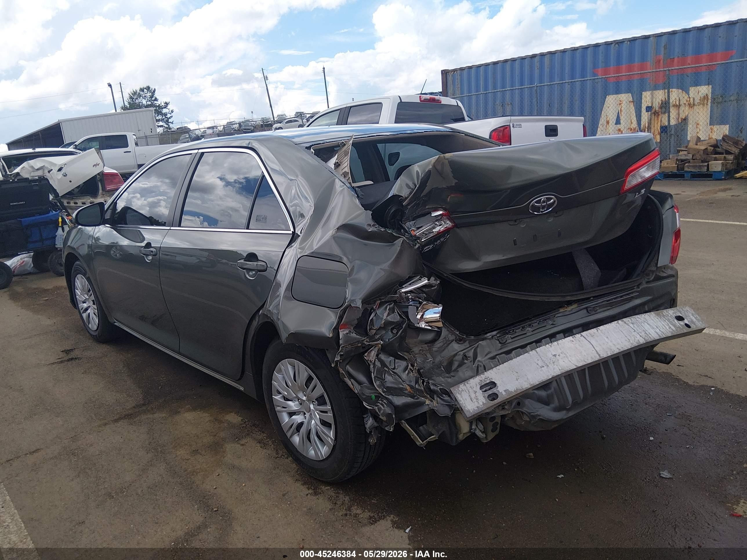 2012 Toyota Camry Le Green vin: 4T4BF1FK9CR165064