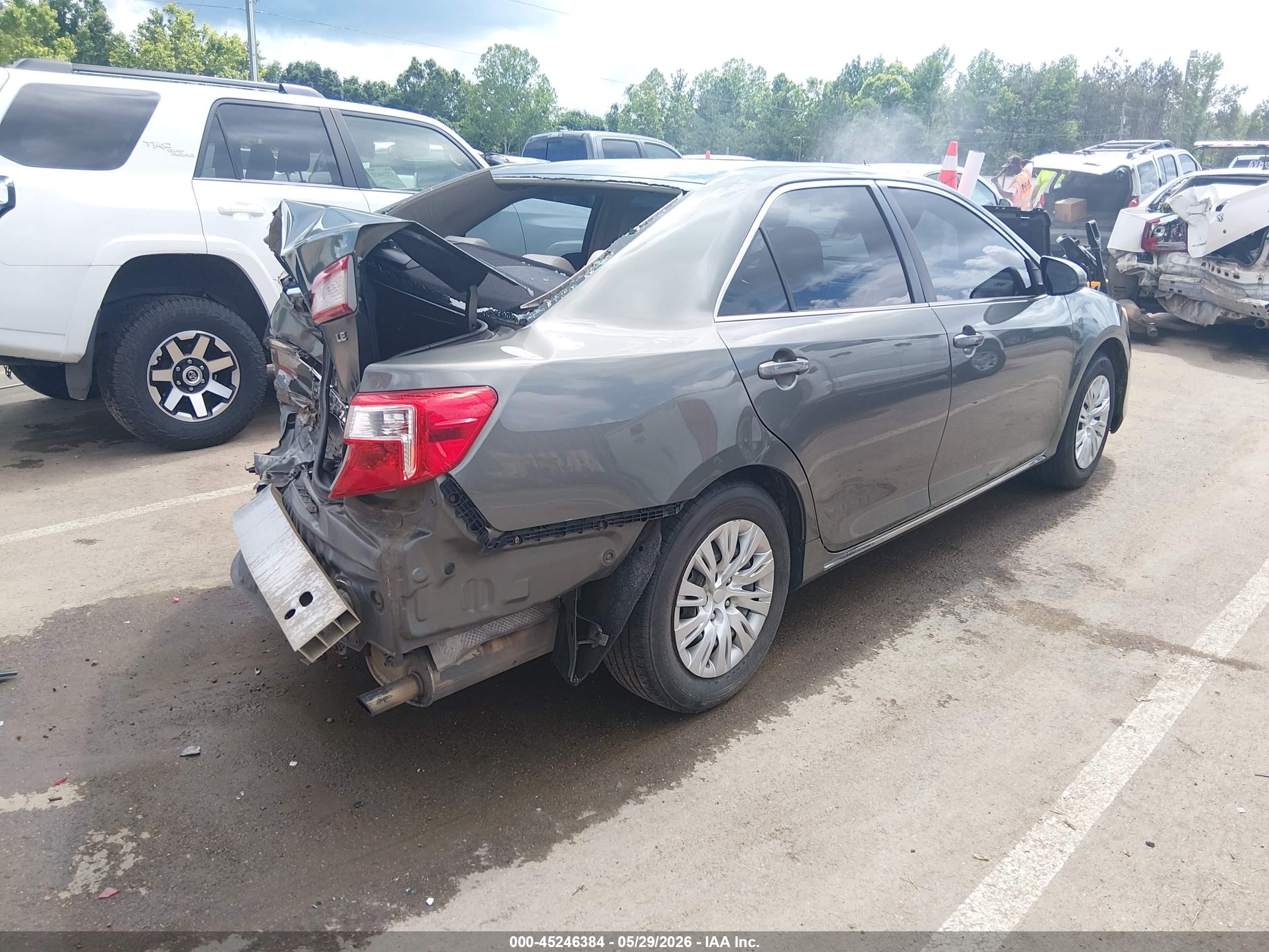 2012 Toyota Camry Le Green vin: 4T4BF1FK9CR165064