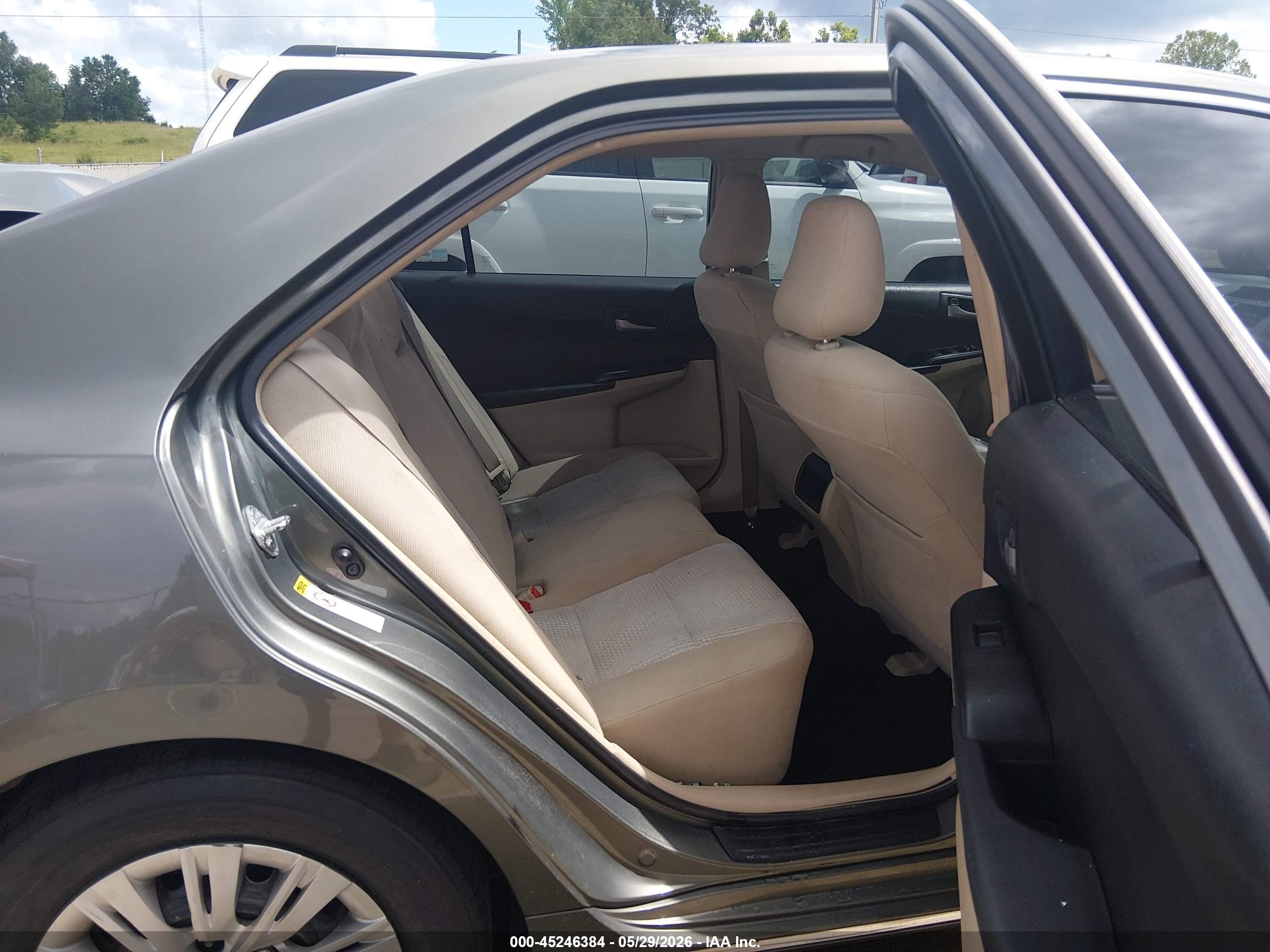 2012 Toyota Camry Le Green vin: 4T4BF1FK9CR165064