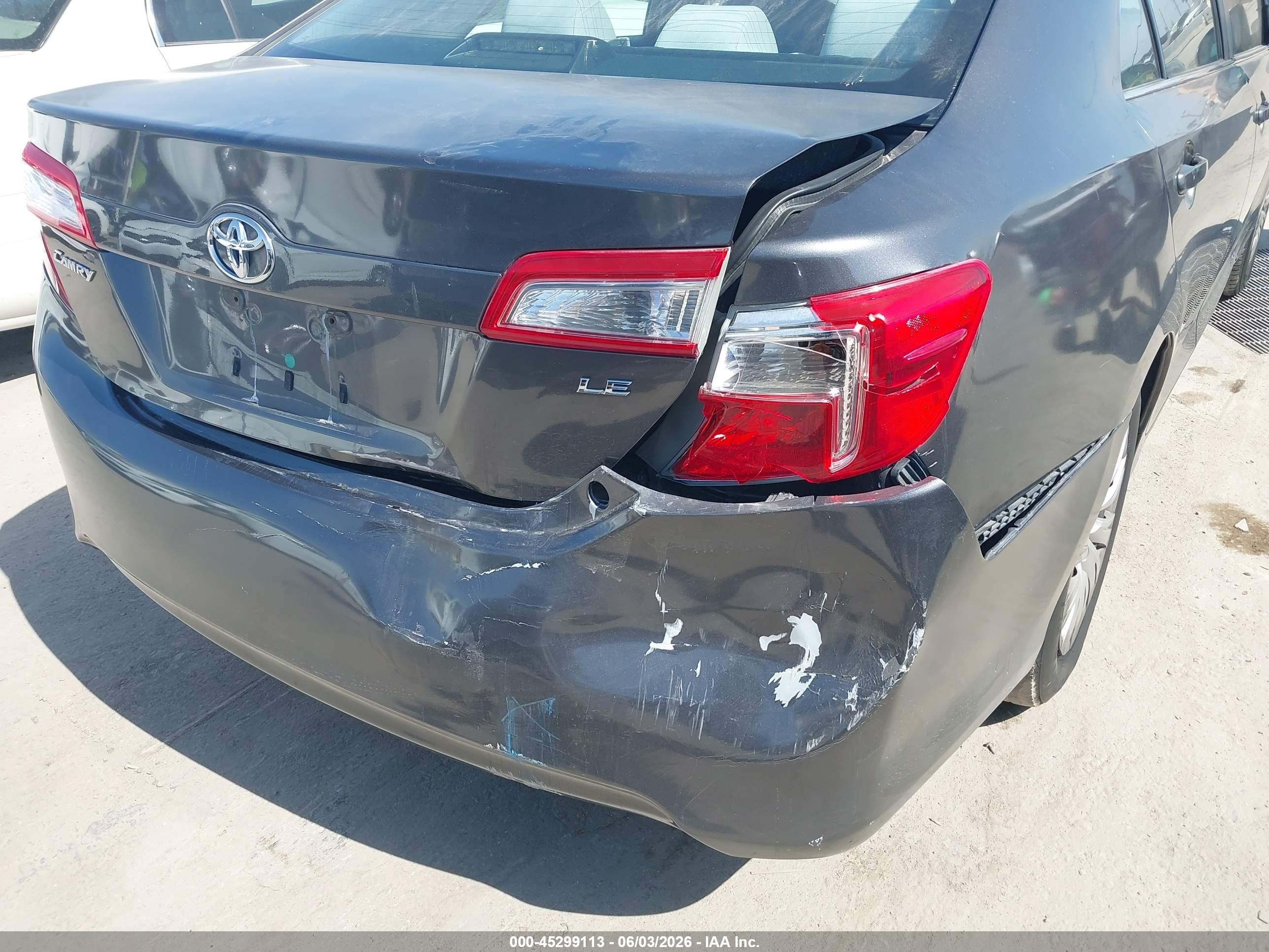 2012 Toyota Camry Le Gray vin: 4T4BF1FK9CR183662