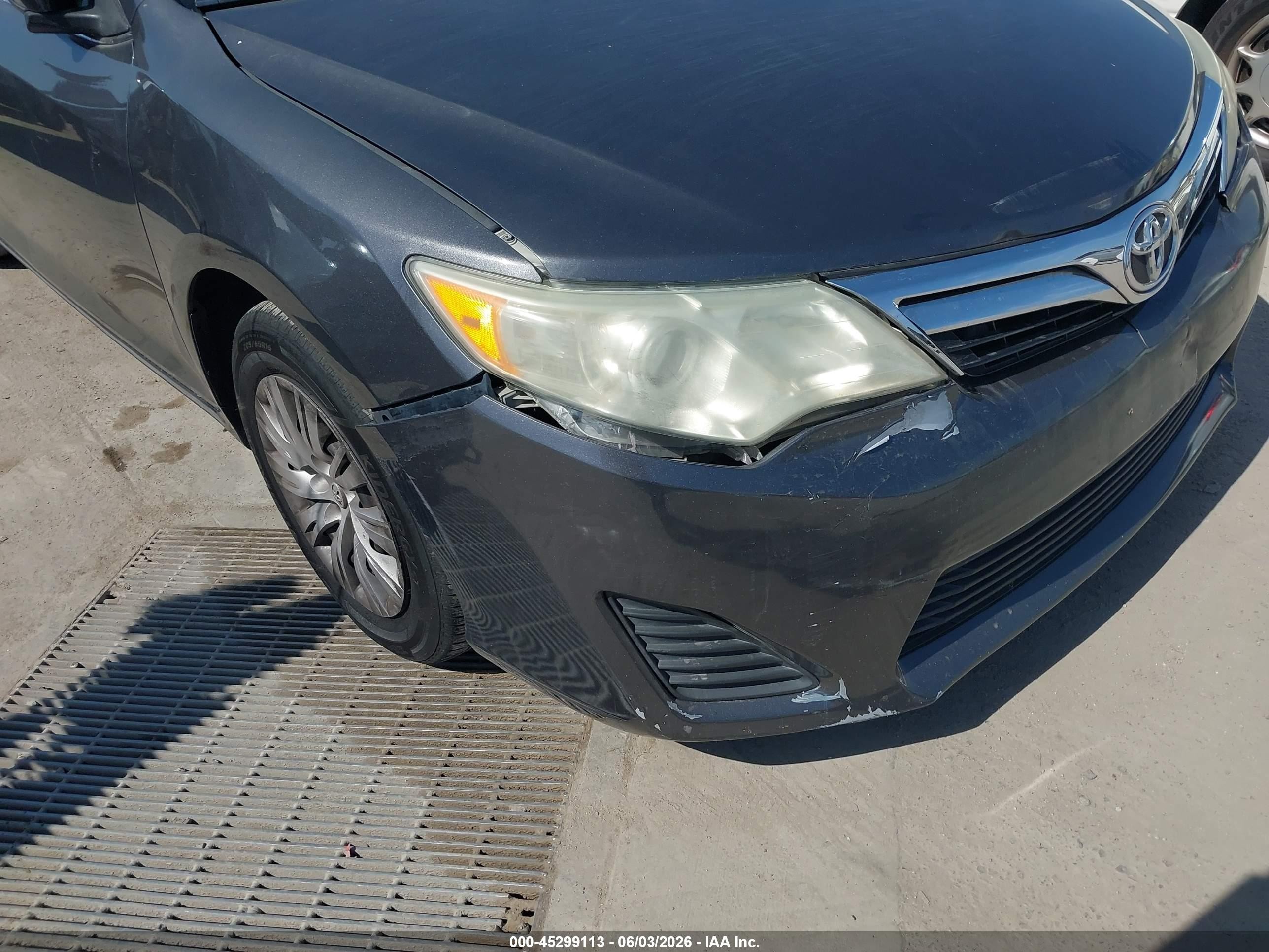 2012 Toyota Camry Le Gray vin: 4T4BF1FK9CR183662