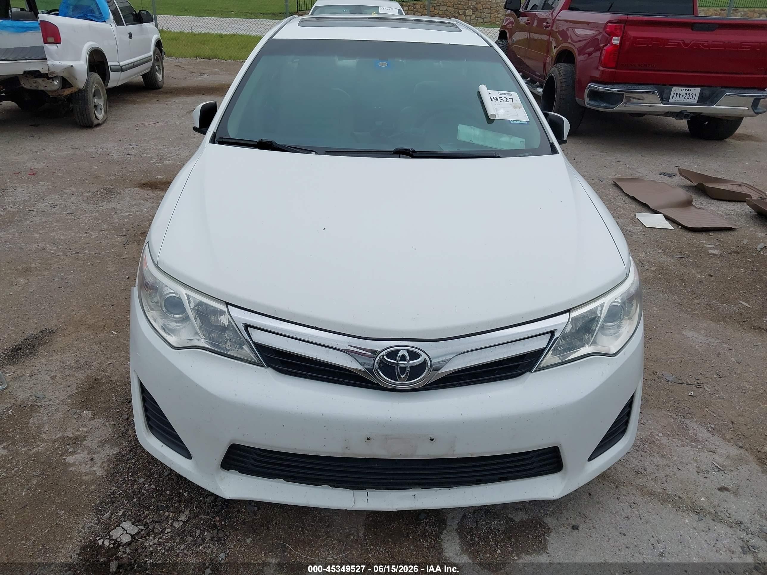 2012 Toyota Camry Le White vin: 4T4BF1FK9CR195097