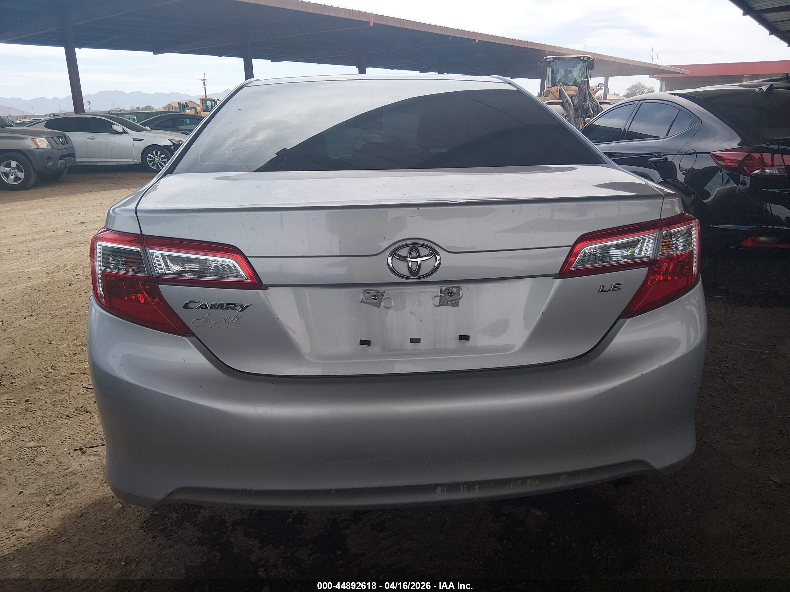 2012 Toyota Camry Le Серебряный vin: 4T4BF1FK9CR212576
