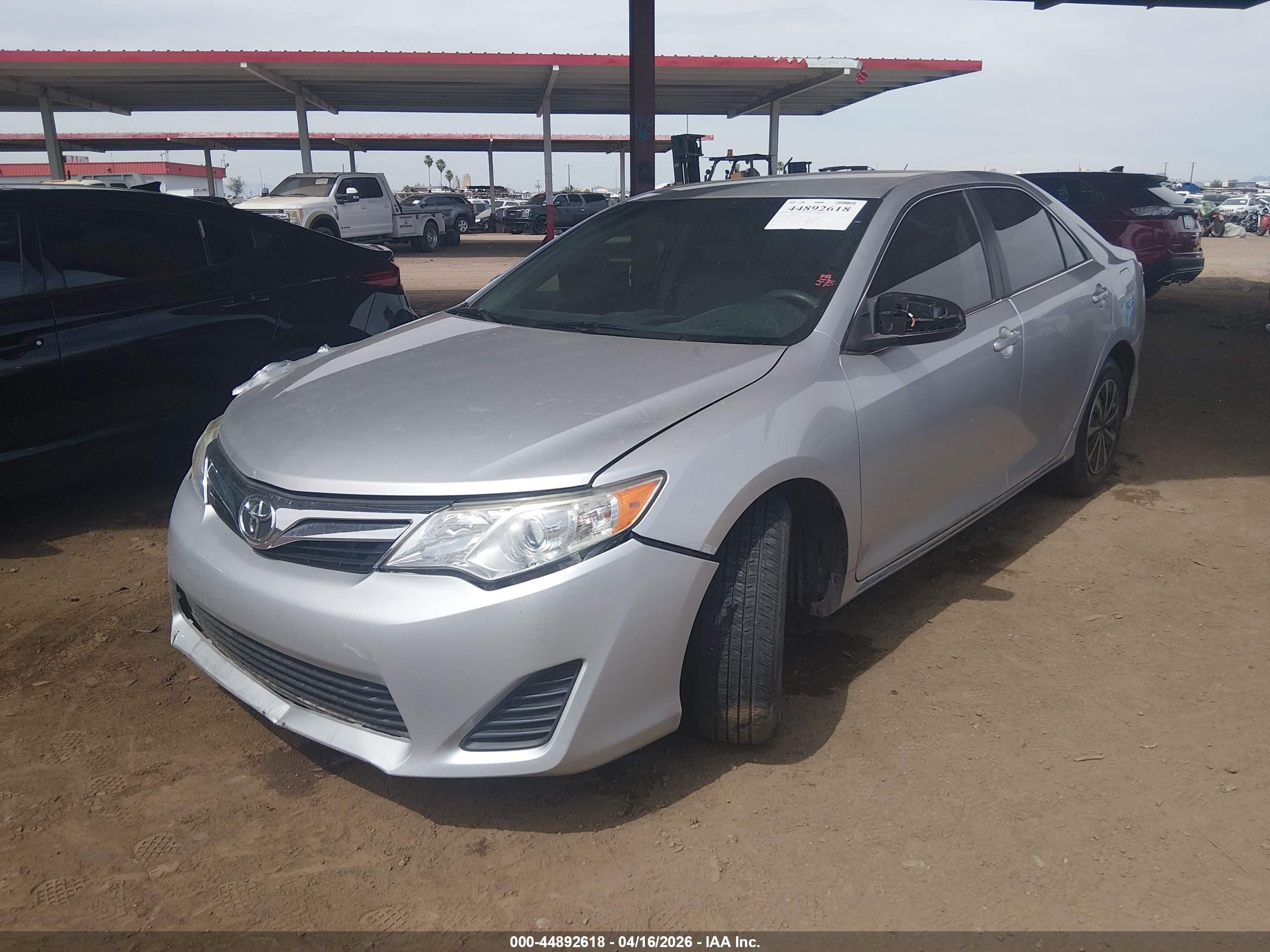2012 Toyota Camry Le Серебряный vin: 4T4BF1FK9CR212576