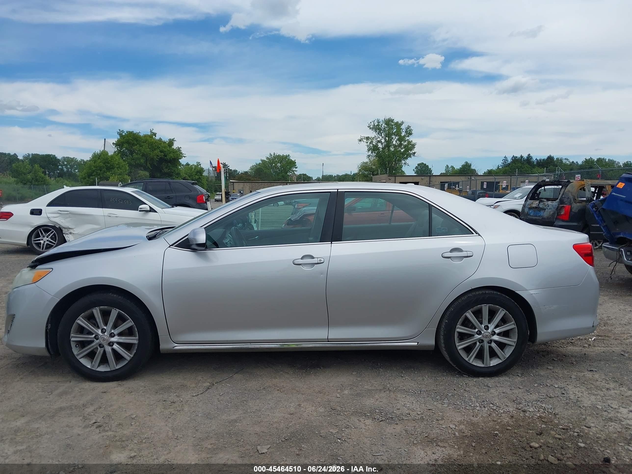 2012 Toyota Camry Xle Silver vin: 4T4BF1FK9CR221925