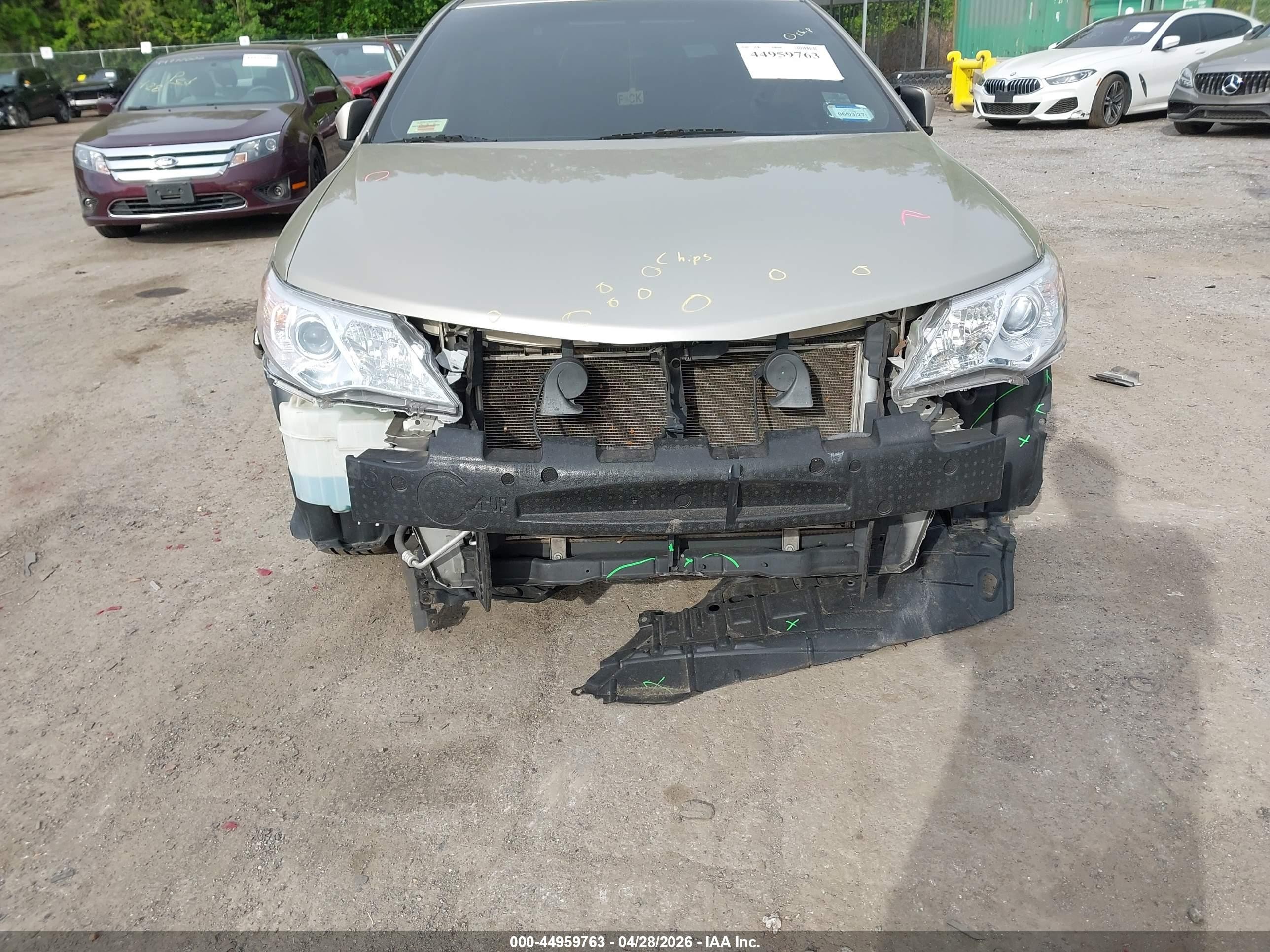 2013 Toyota Camry Le Tan vin: 4T4BF1FK9DR284900