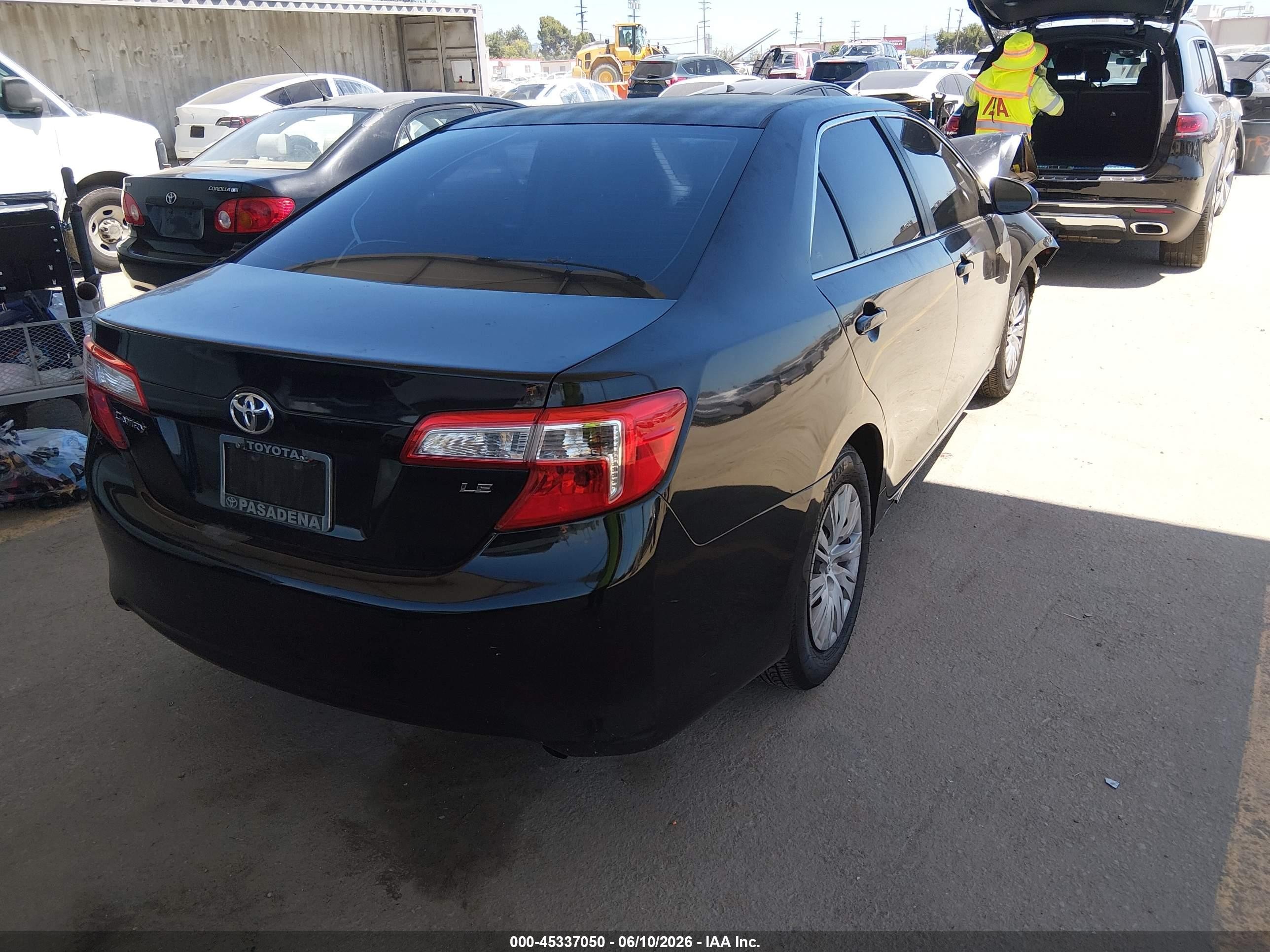 2013 Toyota Camry Le Black vin: 4T4BF1FK9DR287781