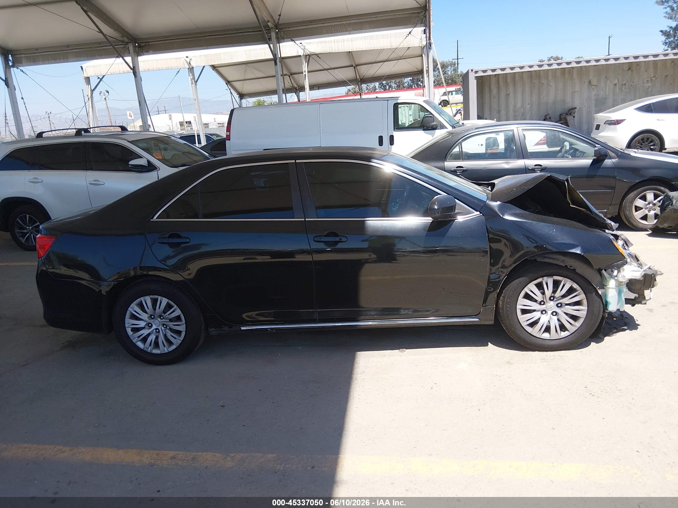 2013 Toyota Camry Le Black vin: 4T4BF1FK9DR287781