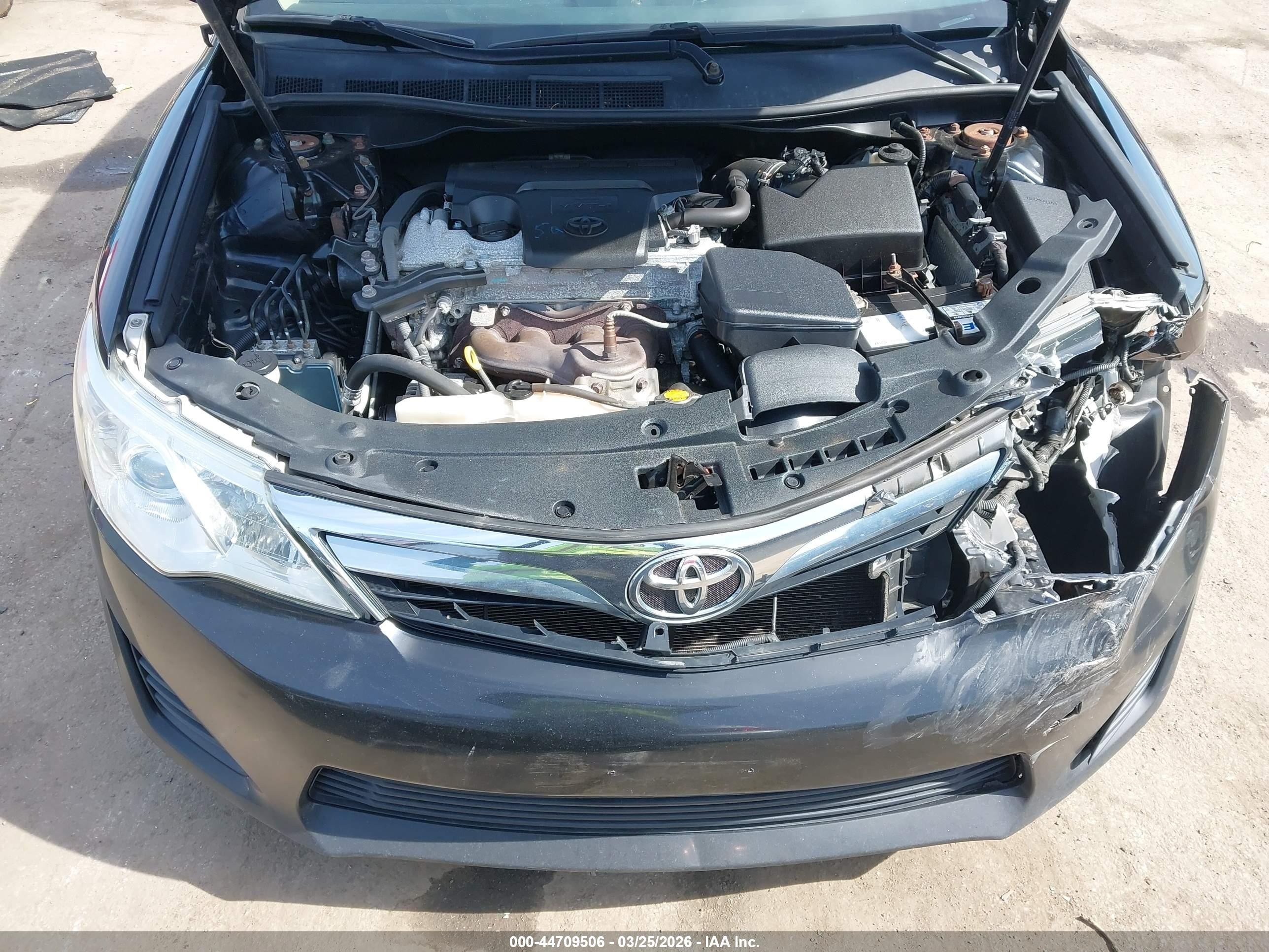 2013 Toyota Camry Le Черный vin: 4T4BF1FK9DR289112