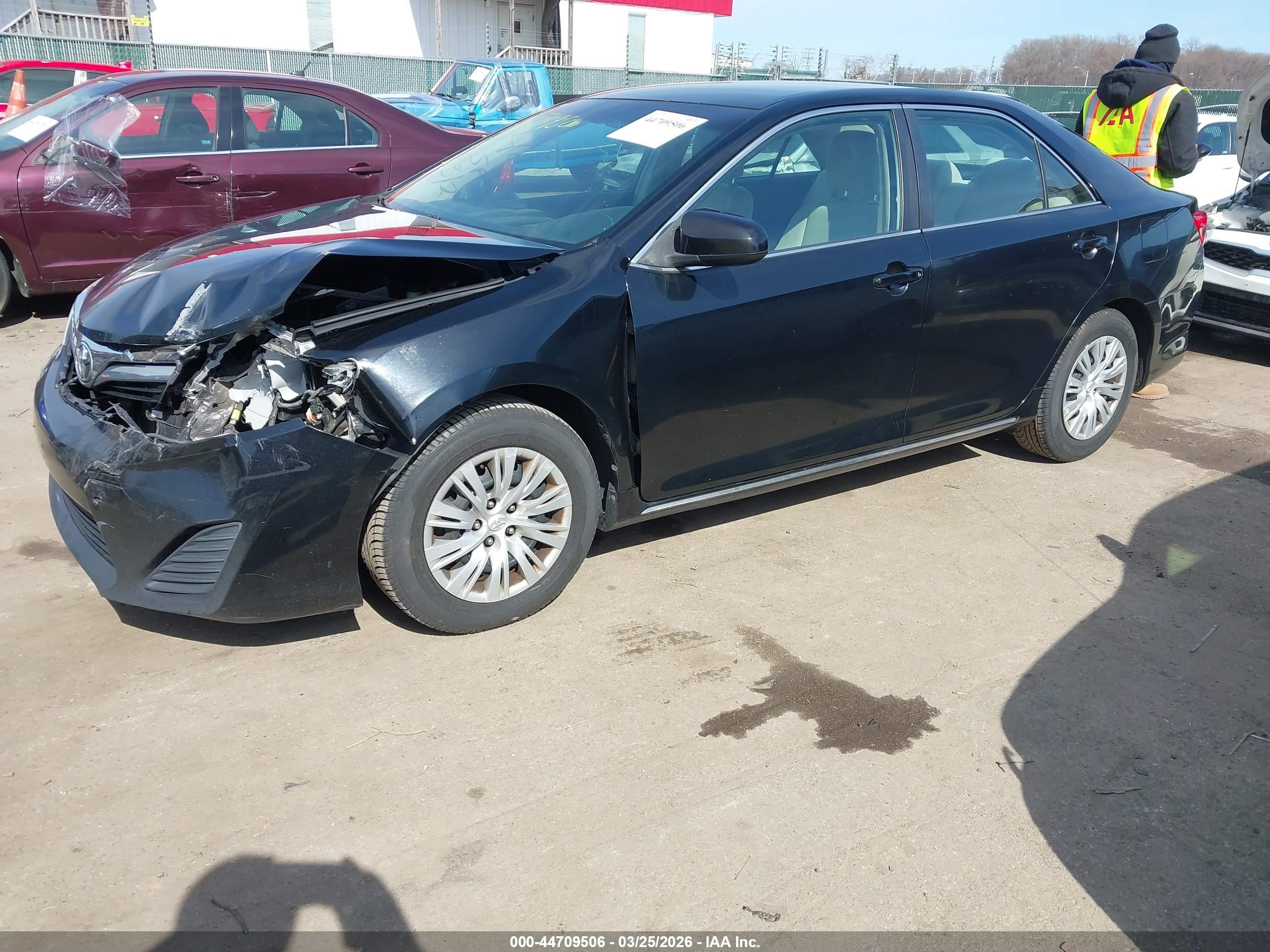 2013 Toyota Camry Le Черный vin: 4T4BF1FK9DR289112