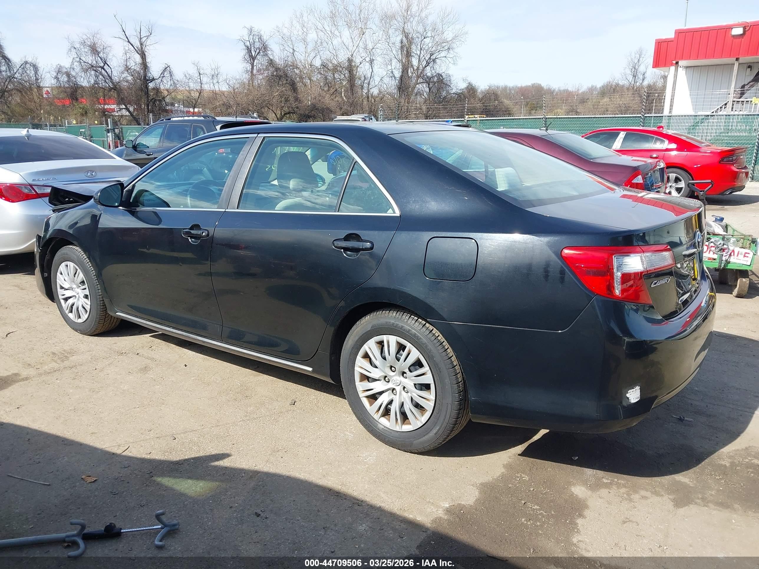 2013 Toyota Camry Le Черный vin: 4T4BF1FK9DR289112