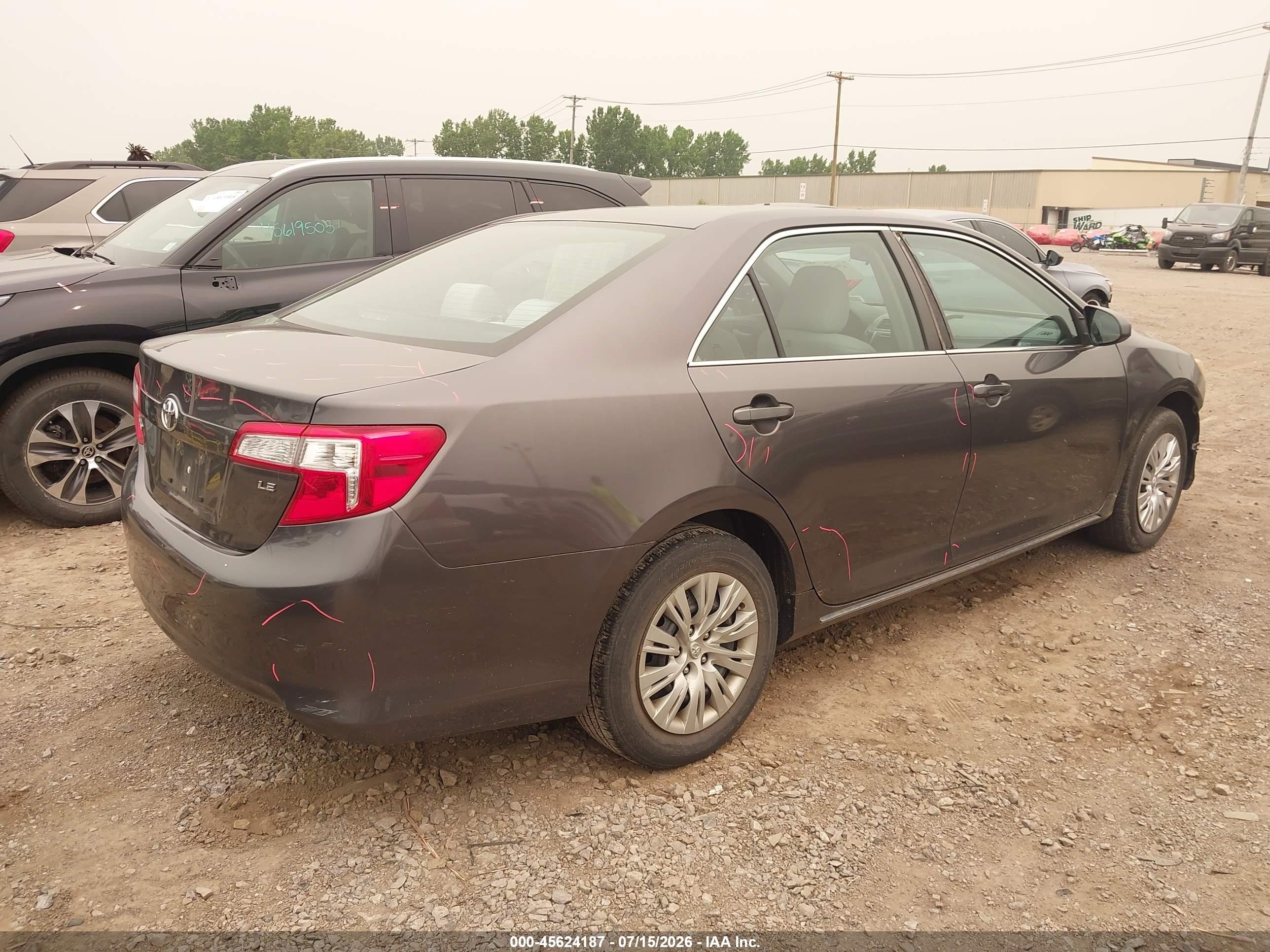 2013 Toyota Camry Le Gray vin: 4T4BF1FK9DR290891