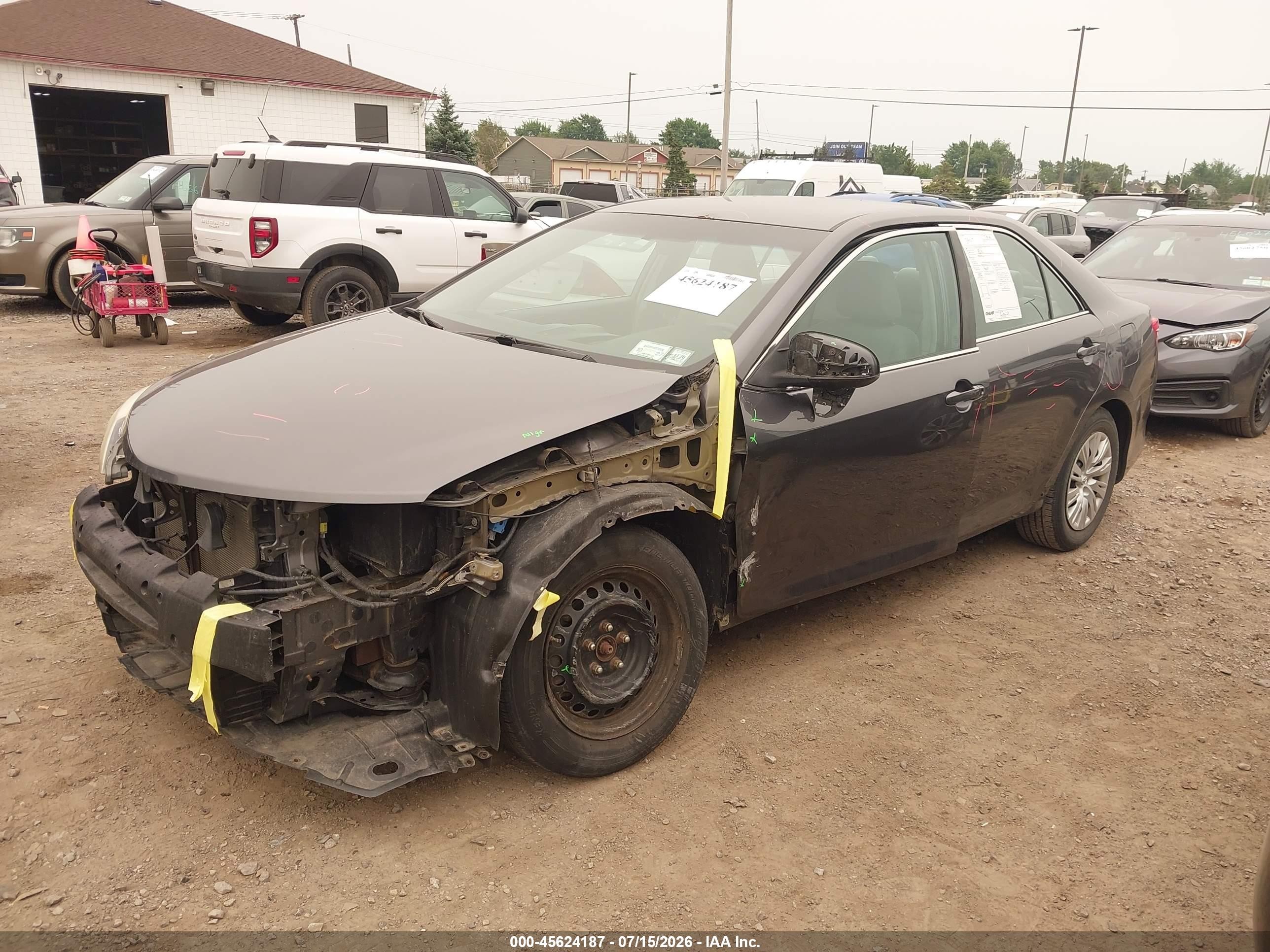 2013 Toyota Camry Le Gray vin: 4T4BF1FK9DR290891
