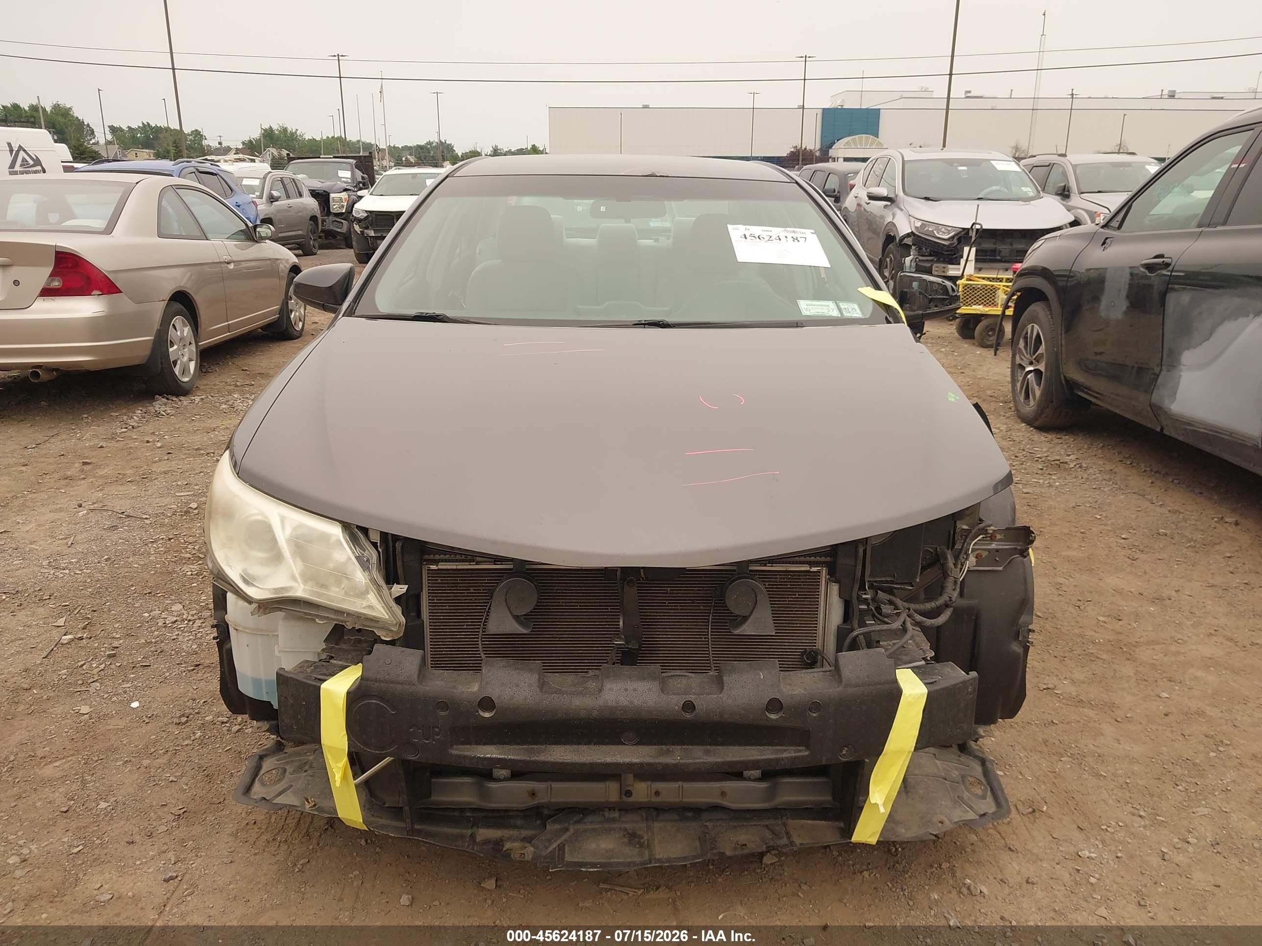 2013 Toyota Camry Le Gray vin: 4T4BF1FK9DR290891