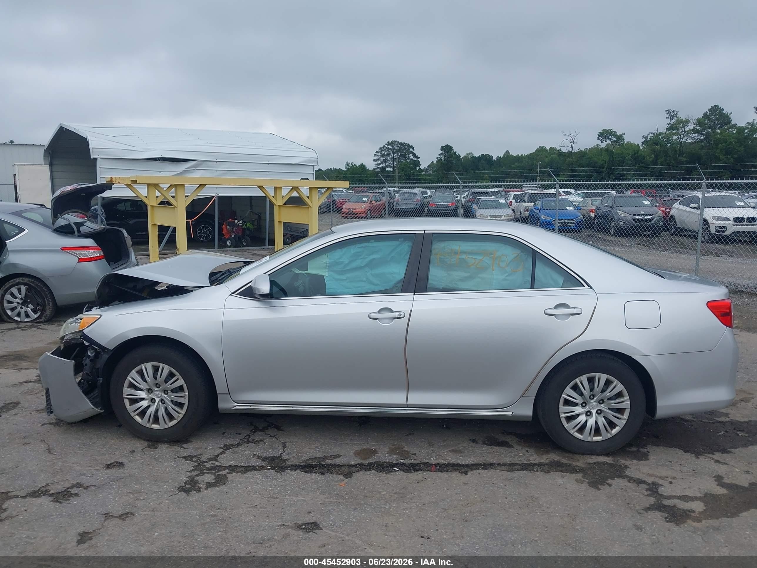 2013 Toyota Camry Le Silver vin: 4T4BF1FK9DR296643
