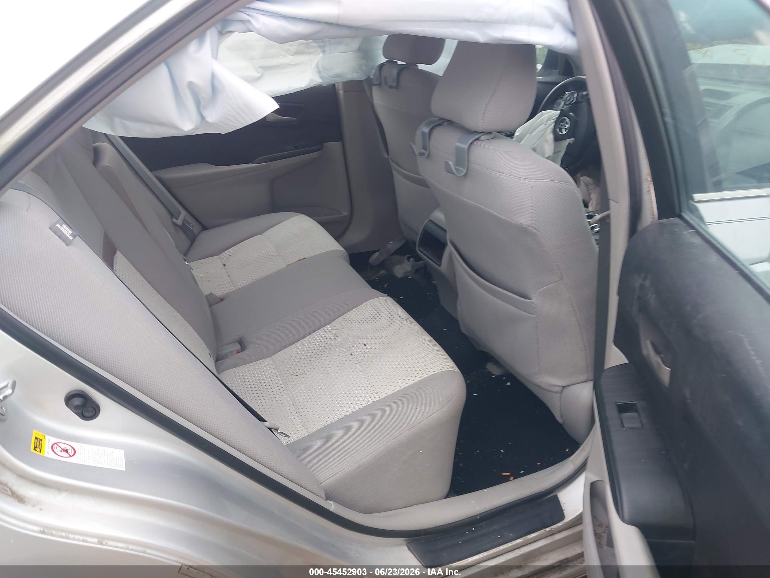 2013 Toyota Camry Le Silver vin: 4T4BF1FK9DR296643