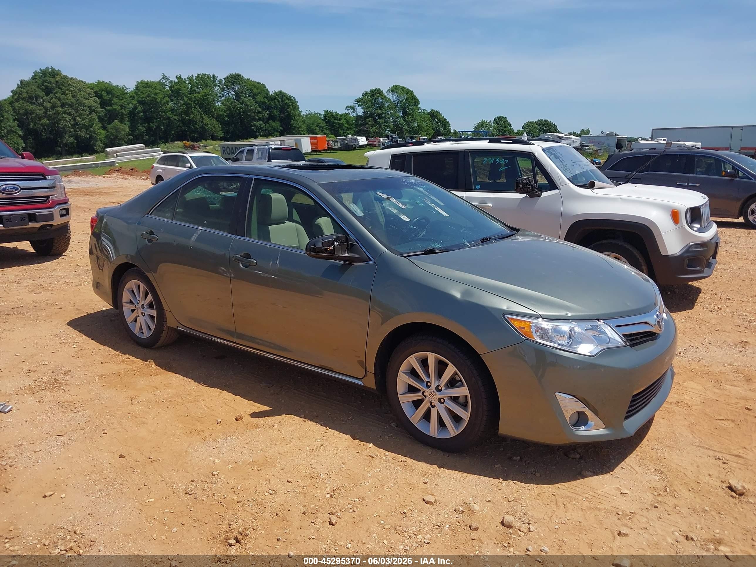 2013 Toyota Camry Xle Green vin: 4T4BF1FK9DR299655
