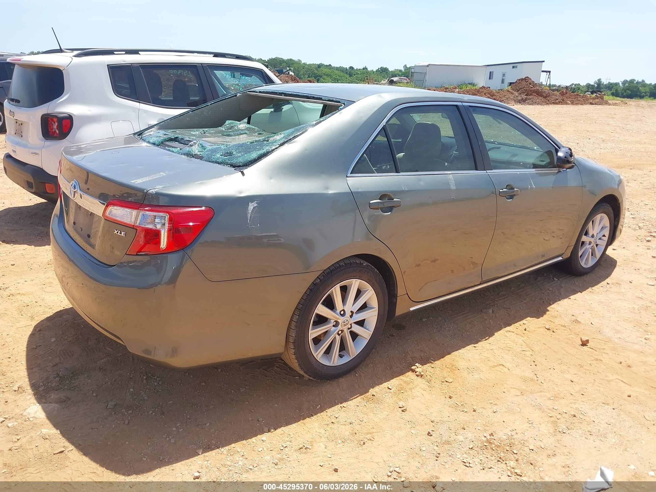 2013 Toyota Camry Xle Green vin: 4T4BF1FK9DR299655