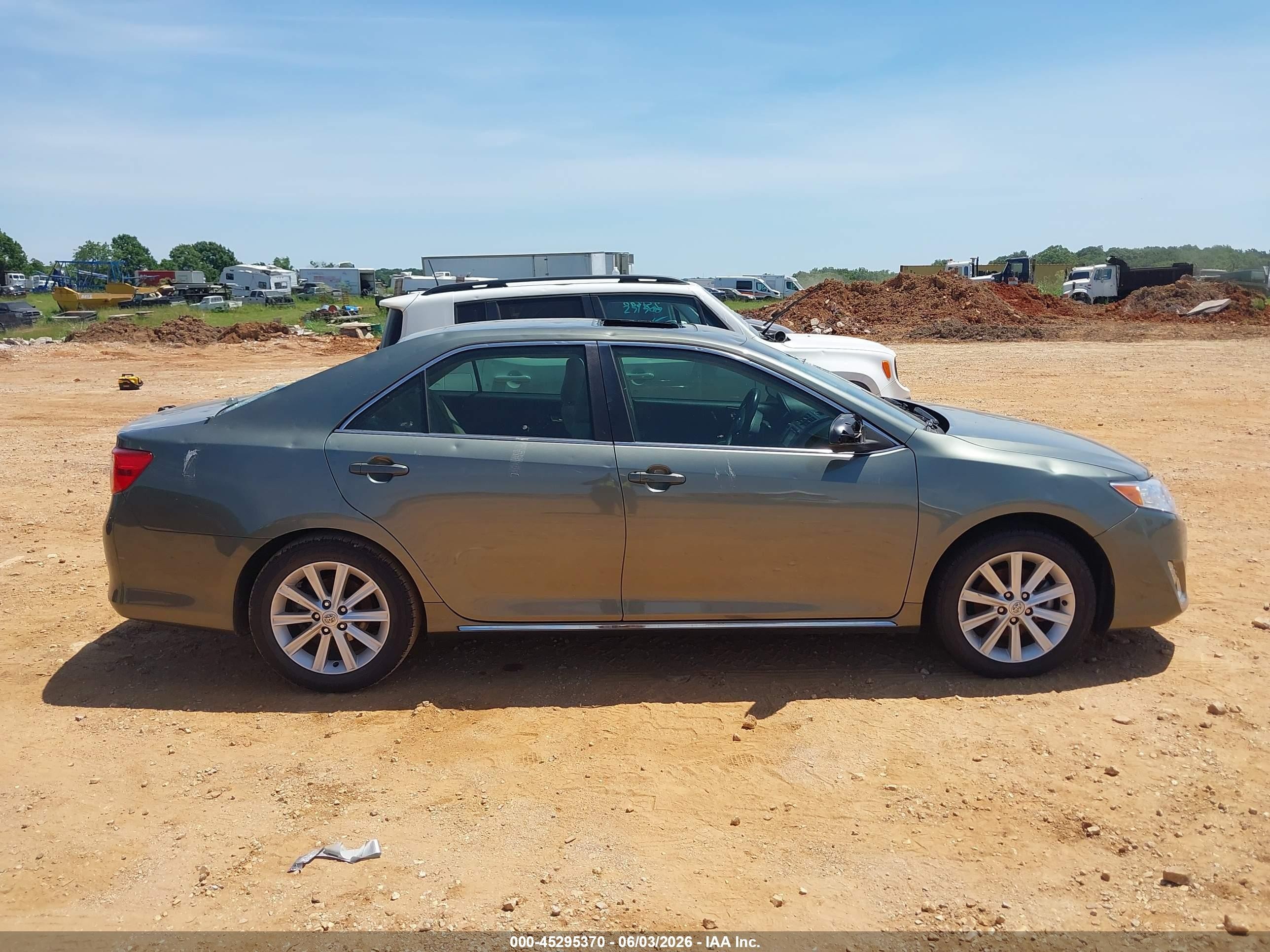 2013 Toyota Camry Xle Green vin: 4T4BF1FK9DR299655