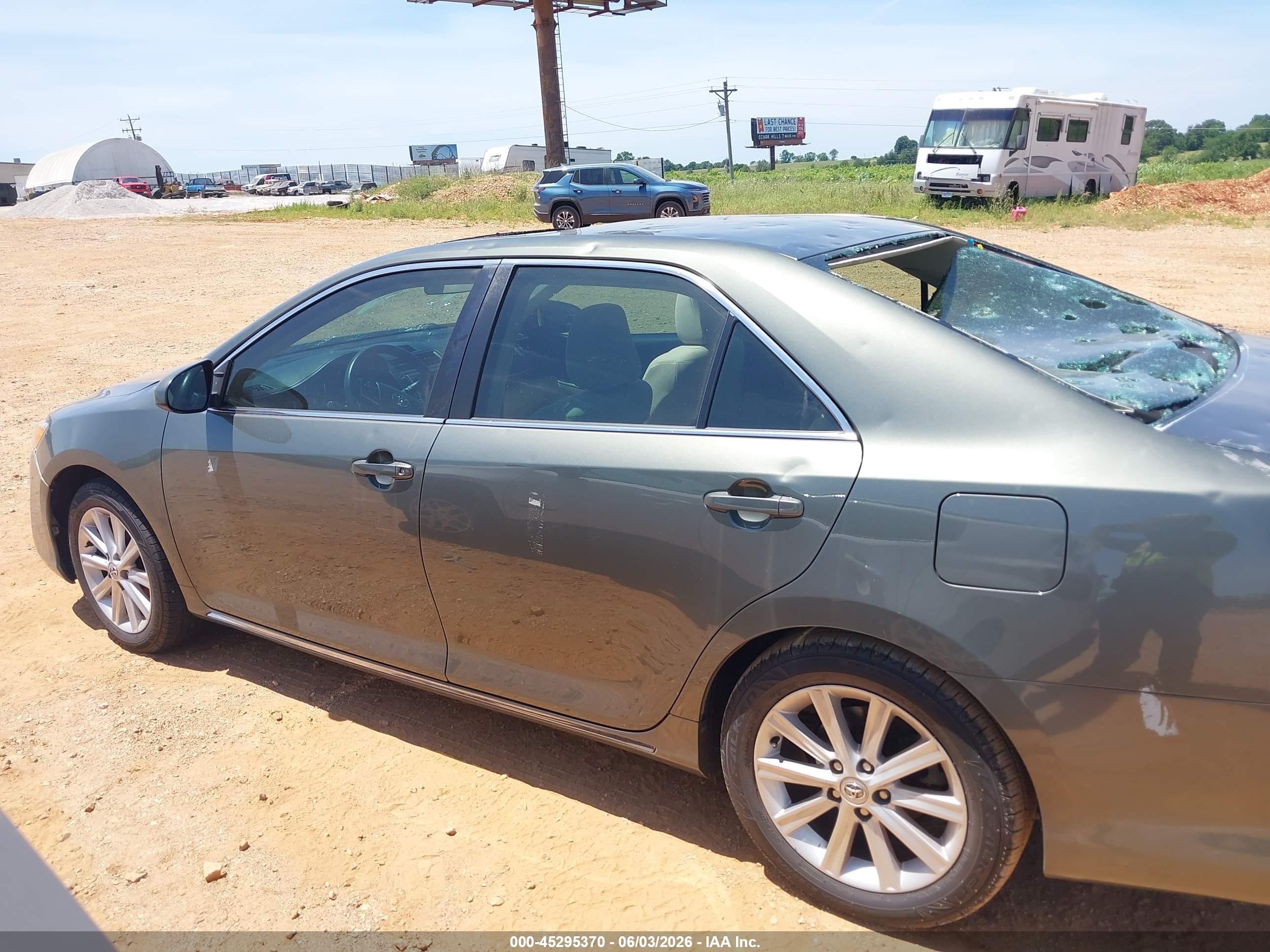 2013 Toyota Camry Xle Green vin: 4T4BF1FK9DR299655