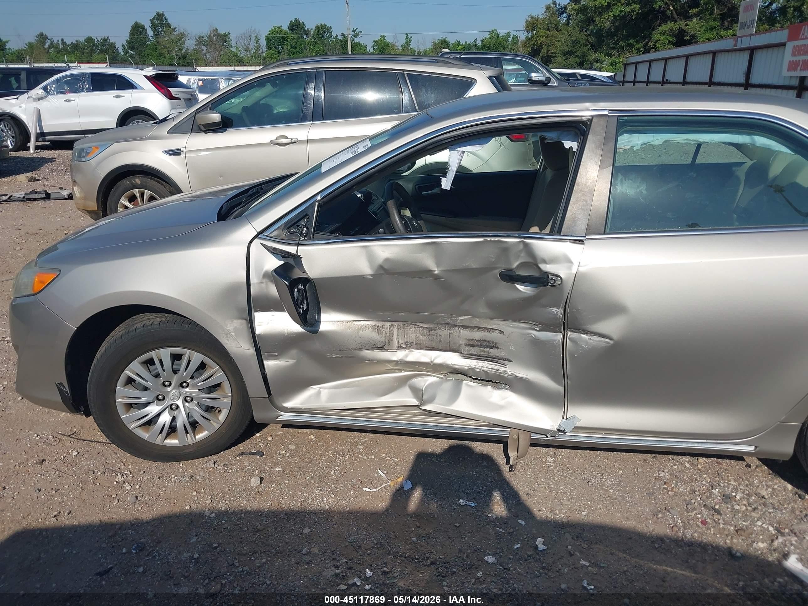 2013 Toyota Camry Le Gray vin: 4T4BF1FK9DR320925