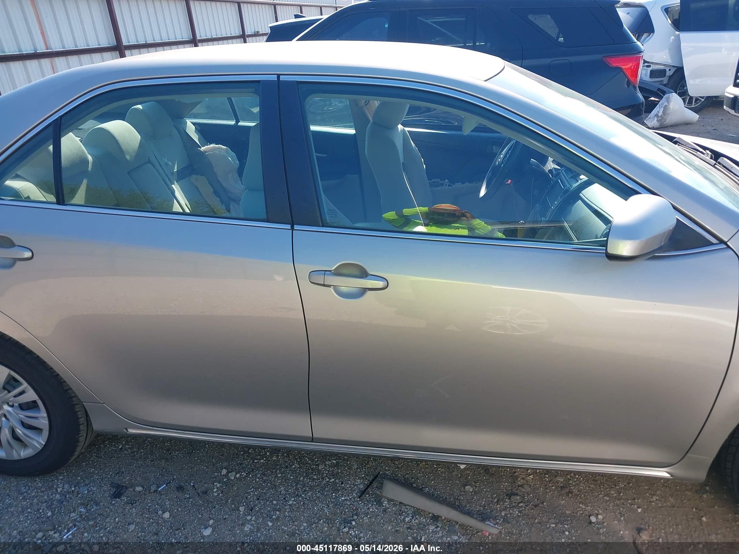 2013 Toyota Camry Le Gray vin: 4T4BF1FK9DR320925