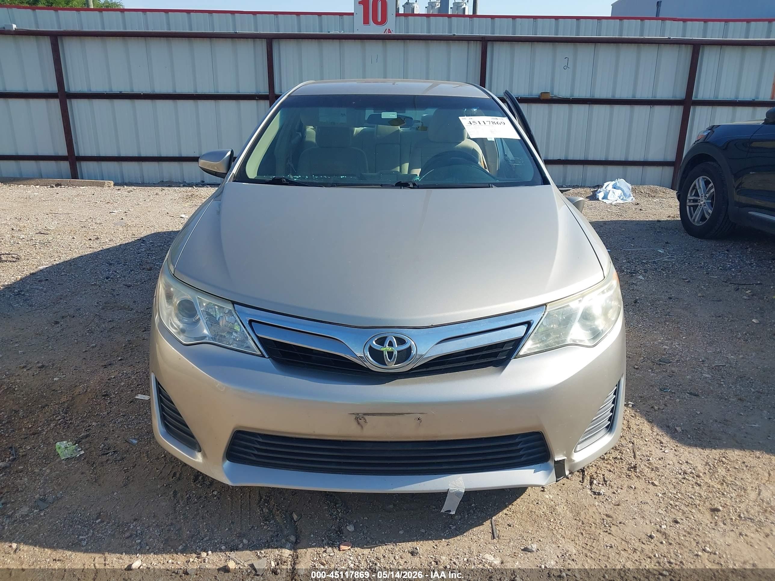 2013 Toyota Camry Le Gray vin: 4T4BF1FK9DR320925