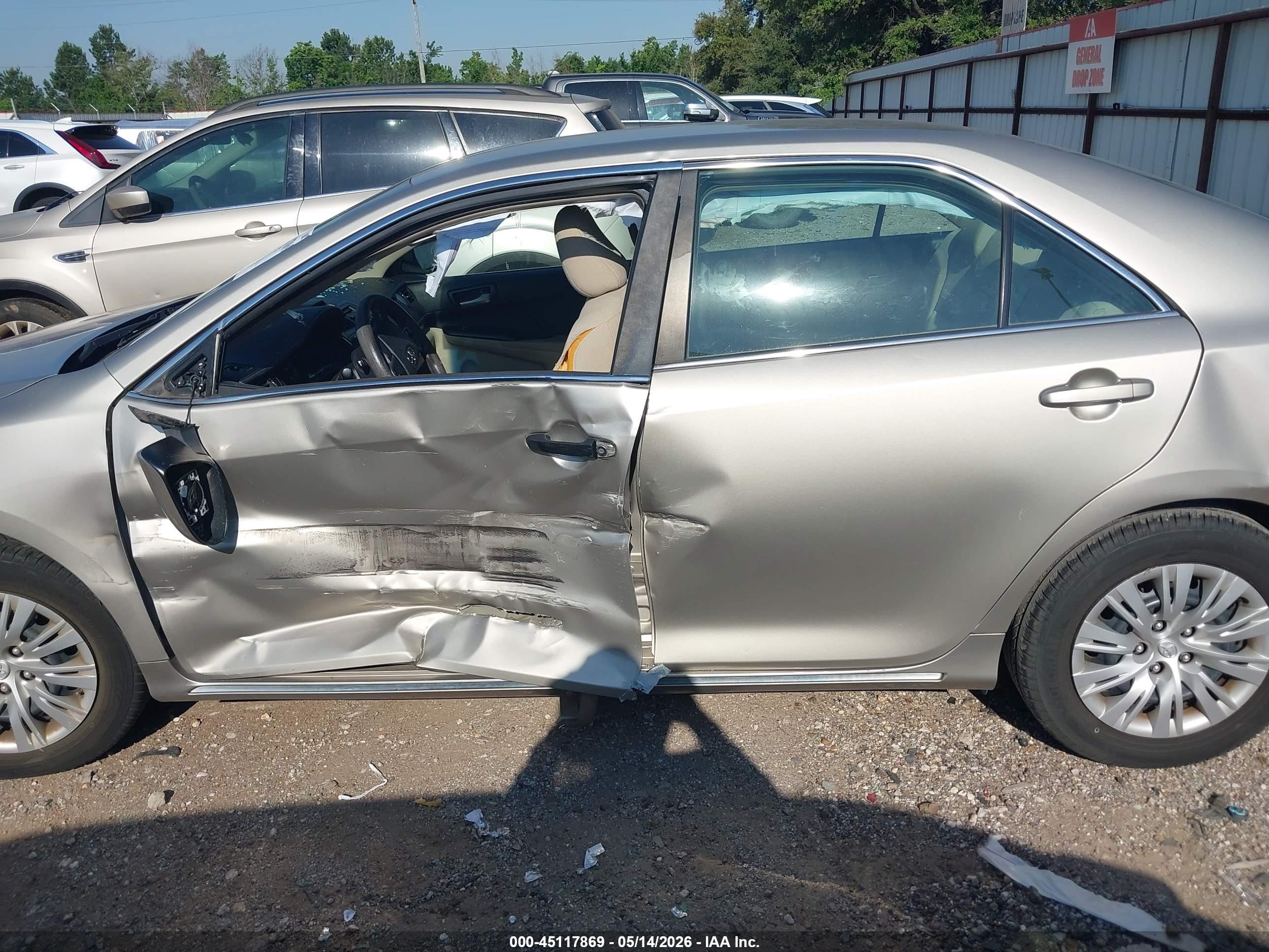 2013 Toyota Camry Le Gray vin: 4T4BF1FK9DR320925